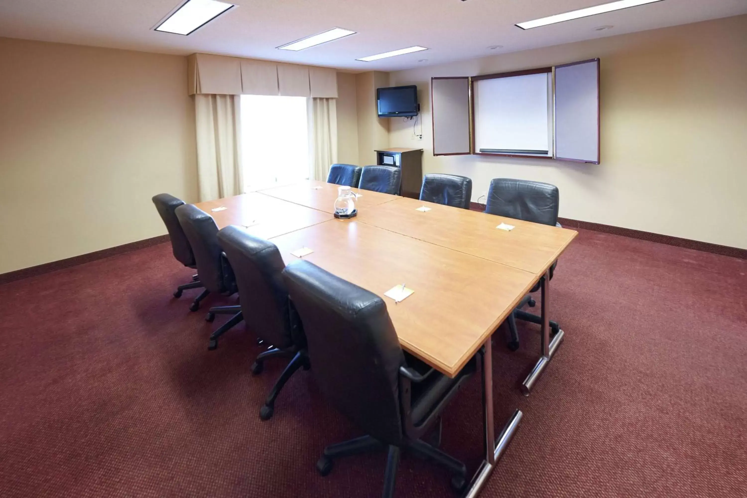 Meeting/conference room in Hampton Inn Massillon