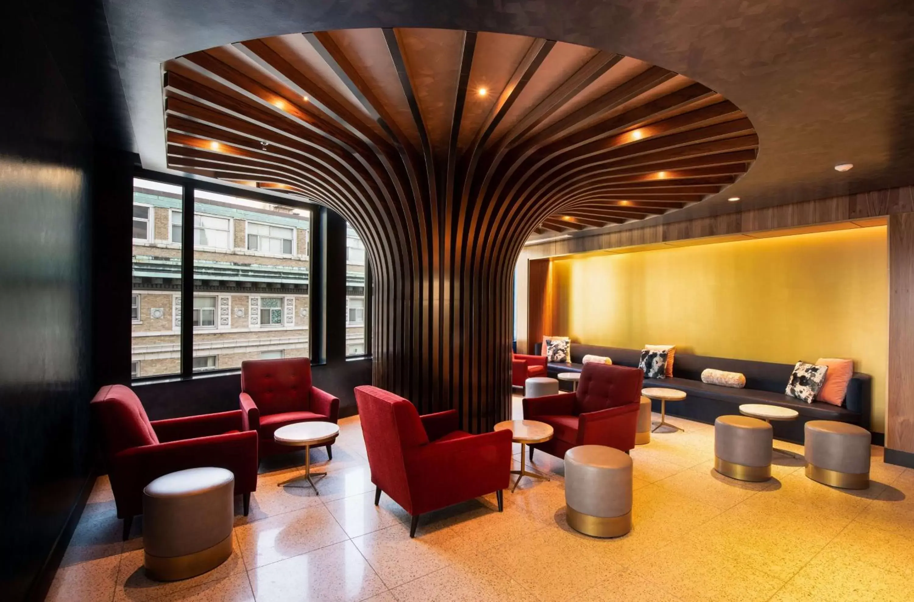 Lounge or bar, Lounge/Bar in The Charter Hotel Seattle, Curio Collection By Hilton