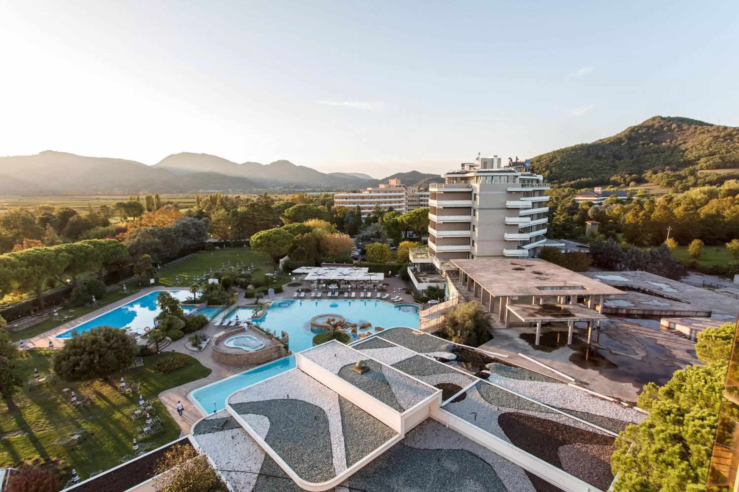 Pool view, Bird's-eye View in Hotel Splendid