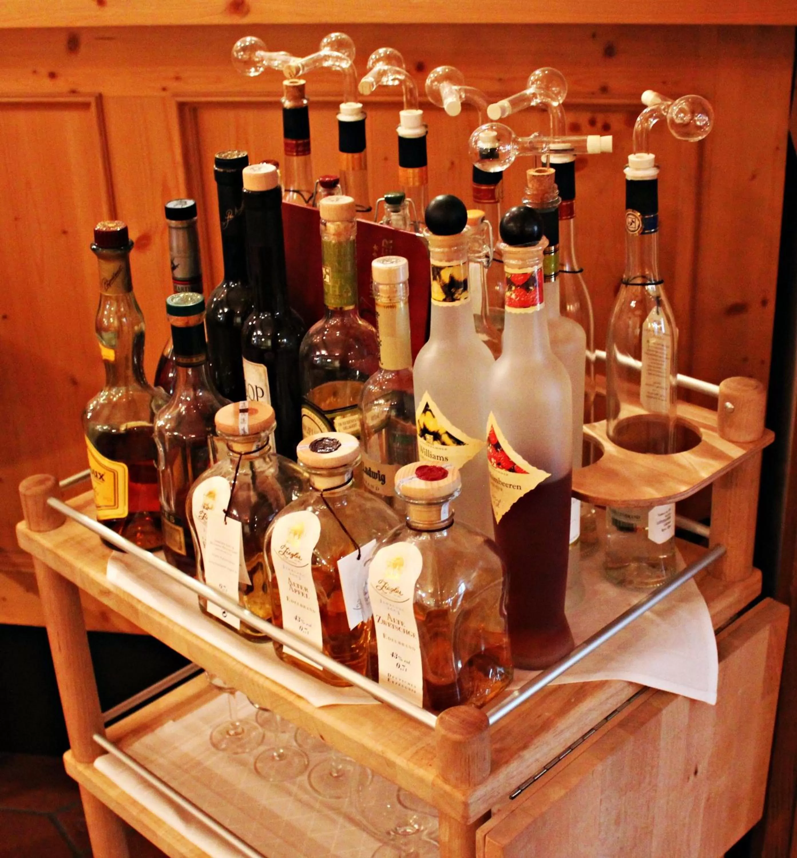 Restaurant/places to eat in Hotel Schiller