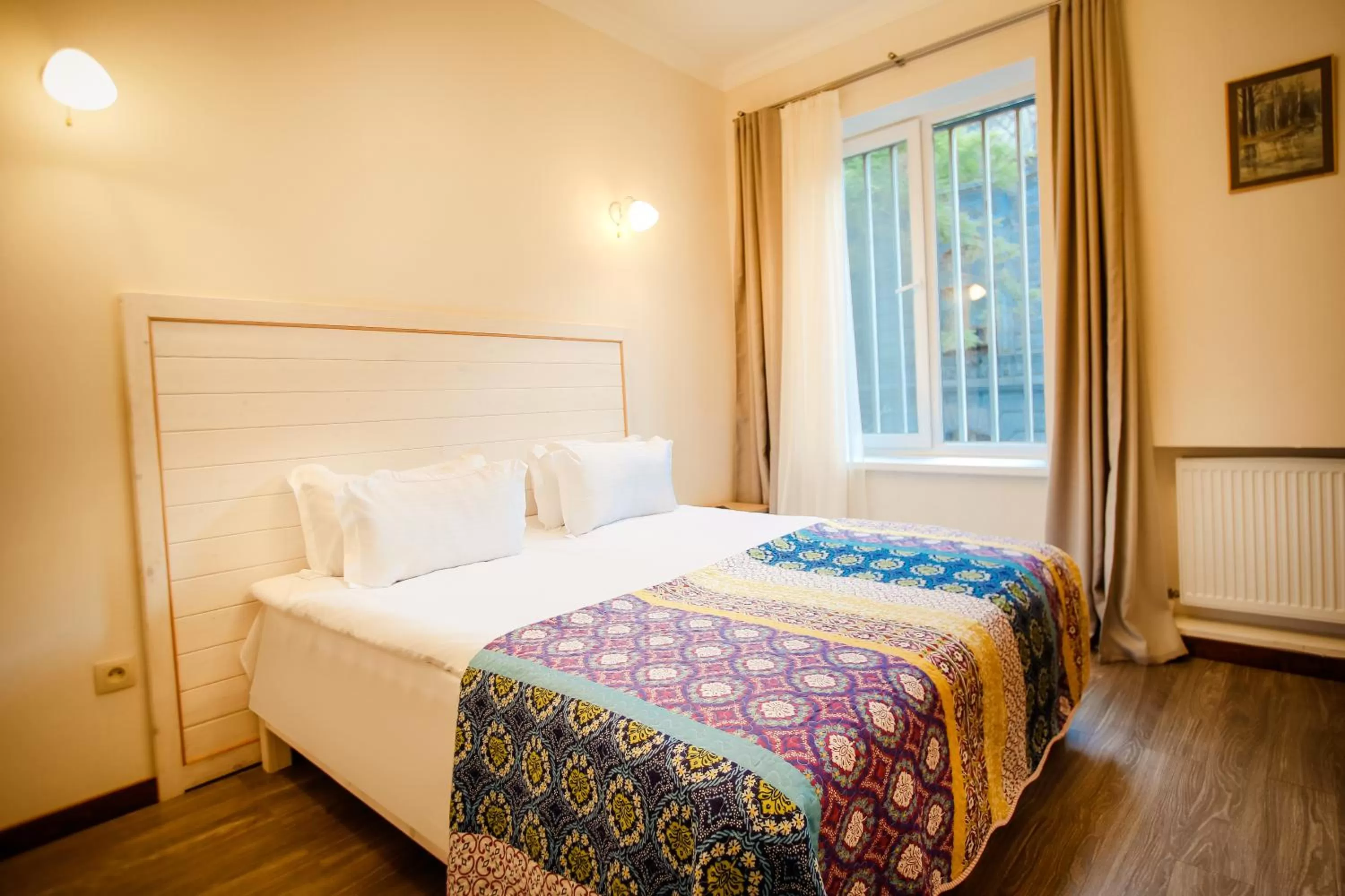 Photo of the whole room, Bed in Freedom Square Apart Hotel