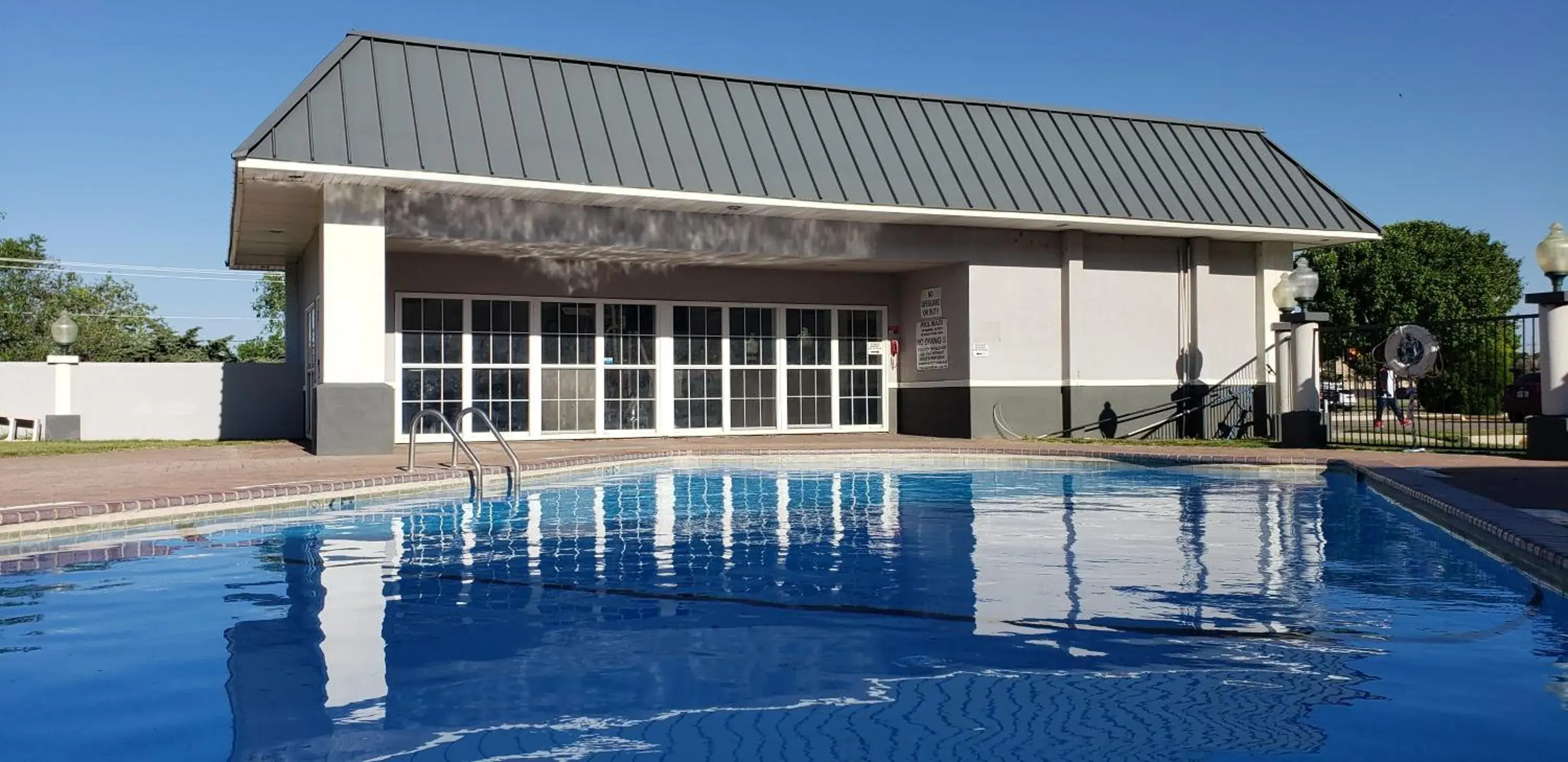Swimming Pool in Extend-A-Suites - Amarillo West