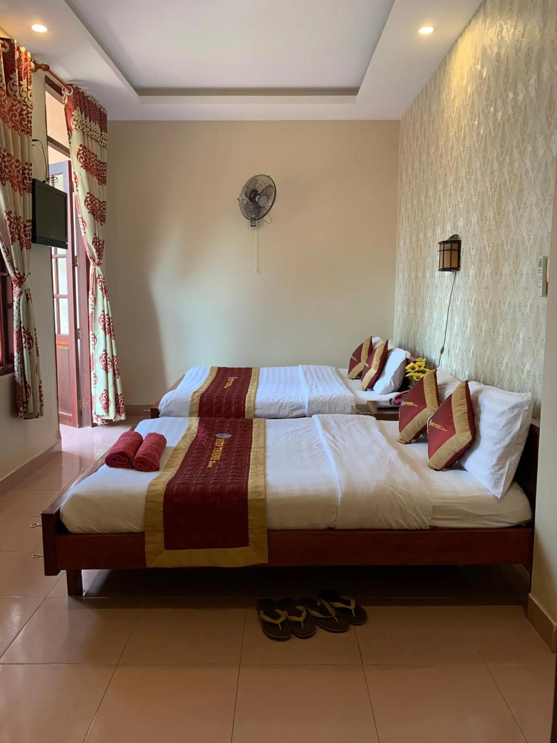 Bed in Hiep Thanh Resort