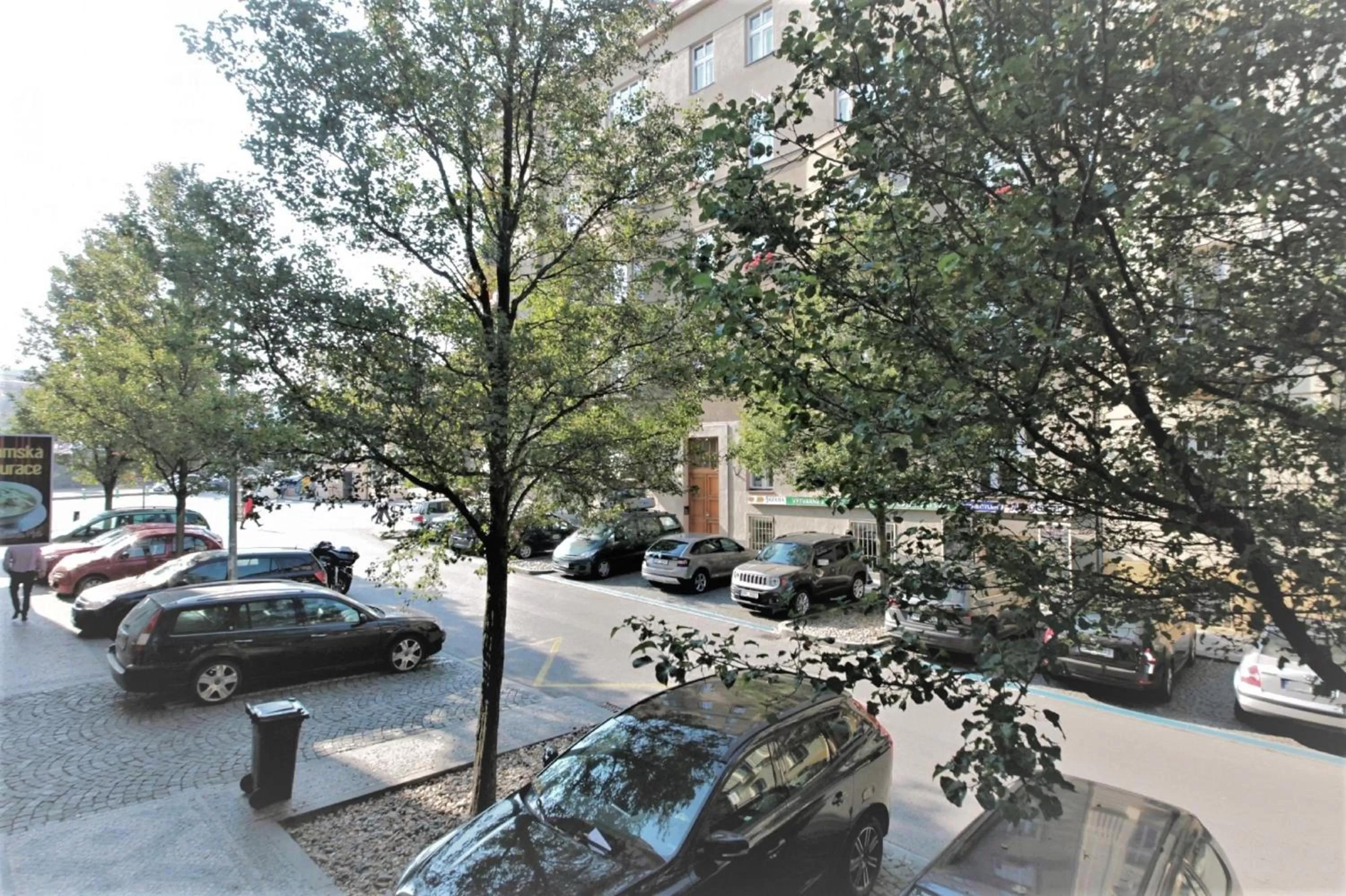 City Castle Aparthotel