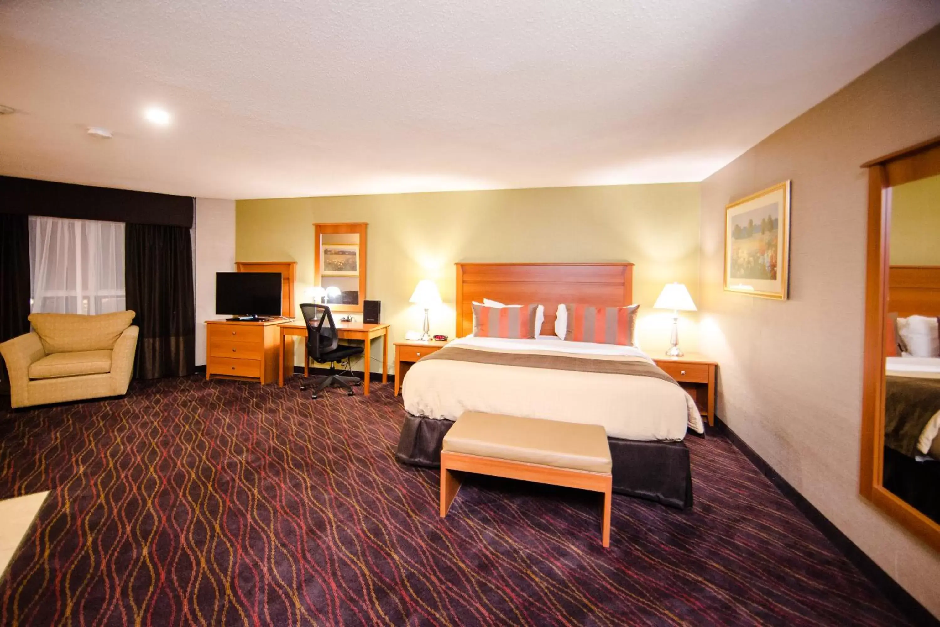 Bedroom, Bed in Best Western Plus Ottawa Kanata Hotel and Conference Centre