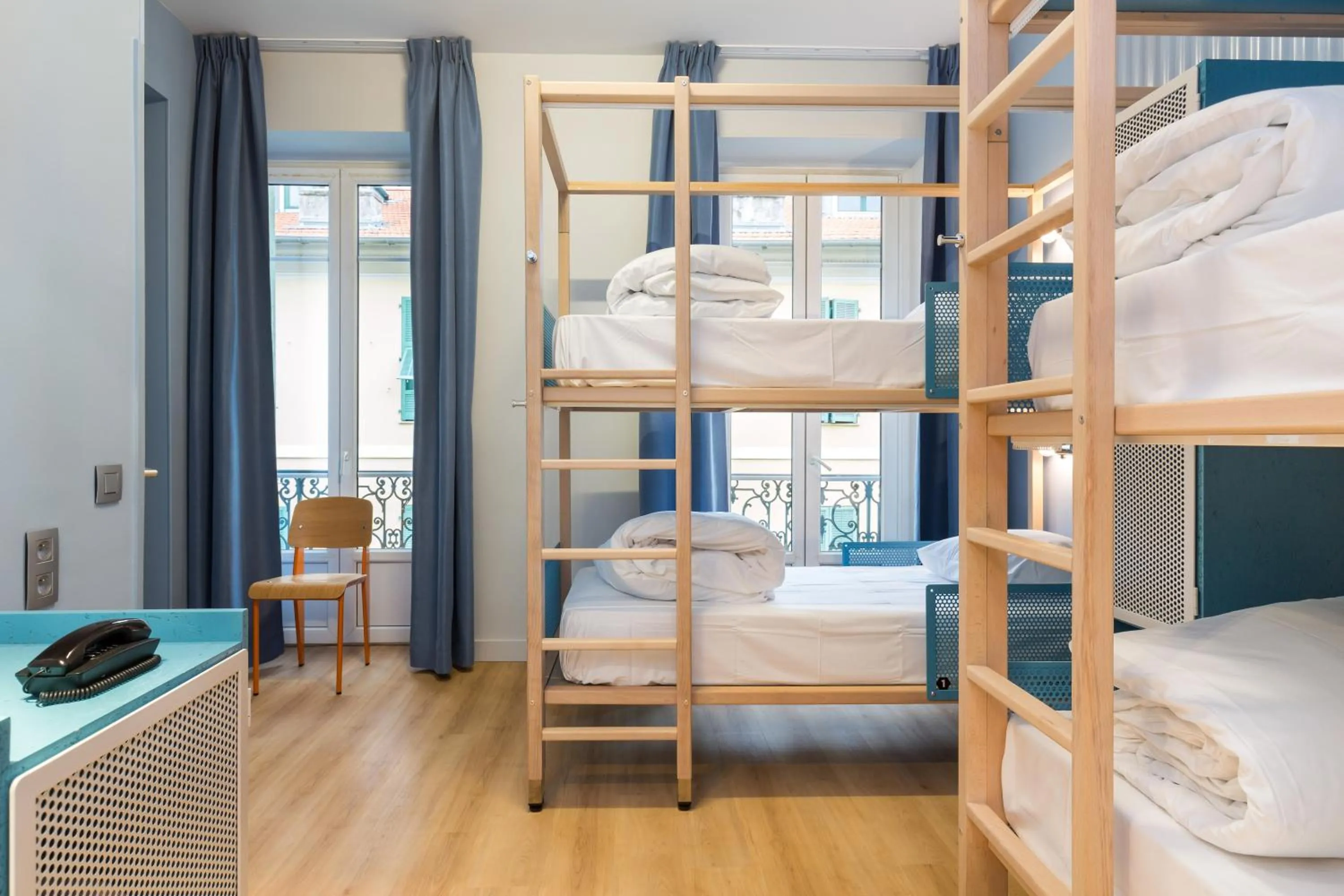Bedroom, Bunk Bed in Hôtel Ozz by Happyculture