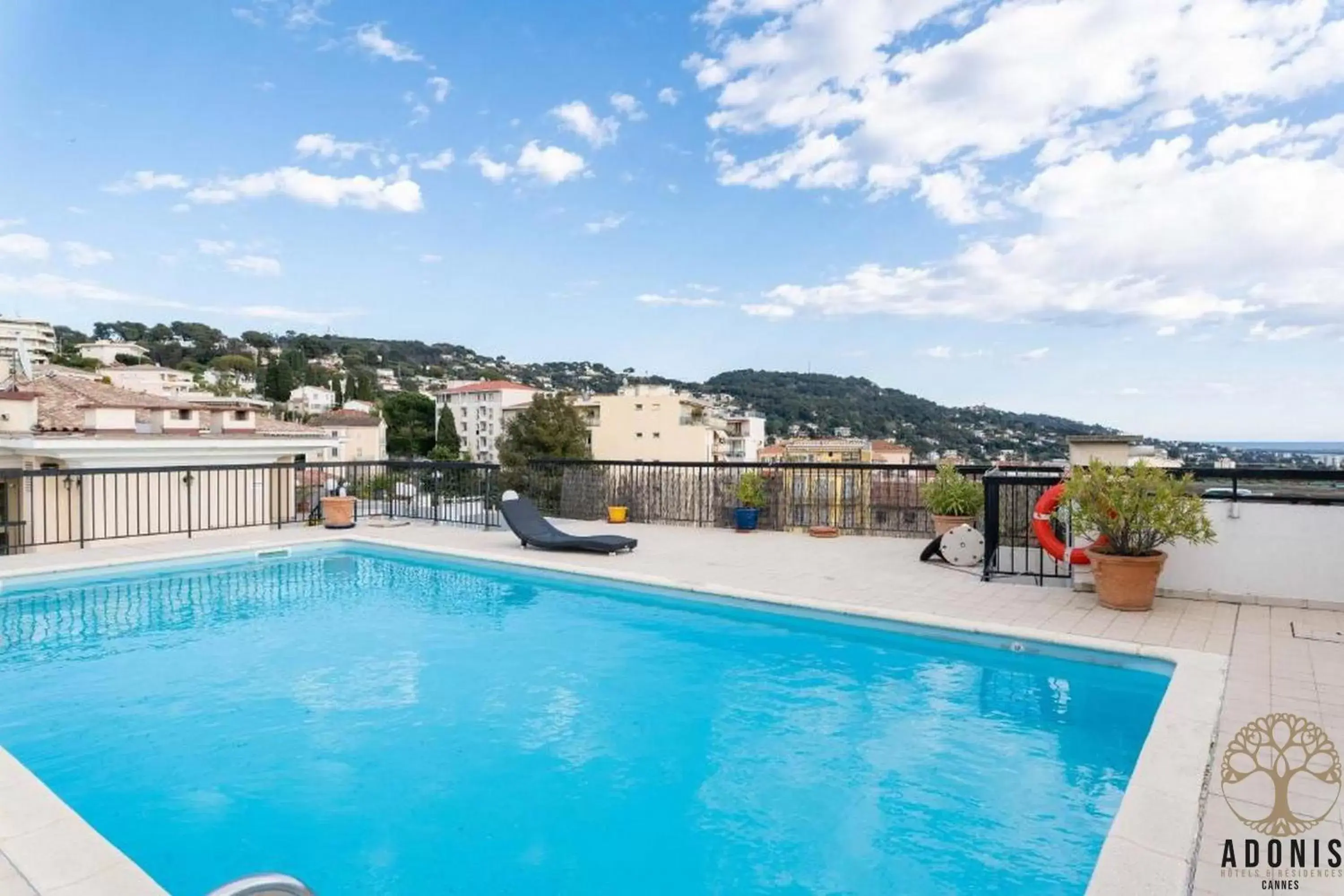 View (from property/room), Swimming Pool in Adonis Cannes - Hôtel Thomas