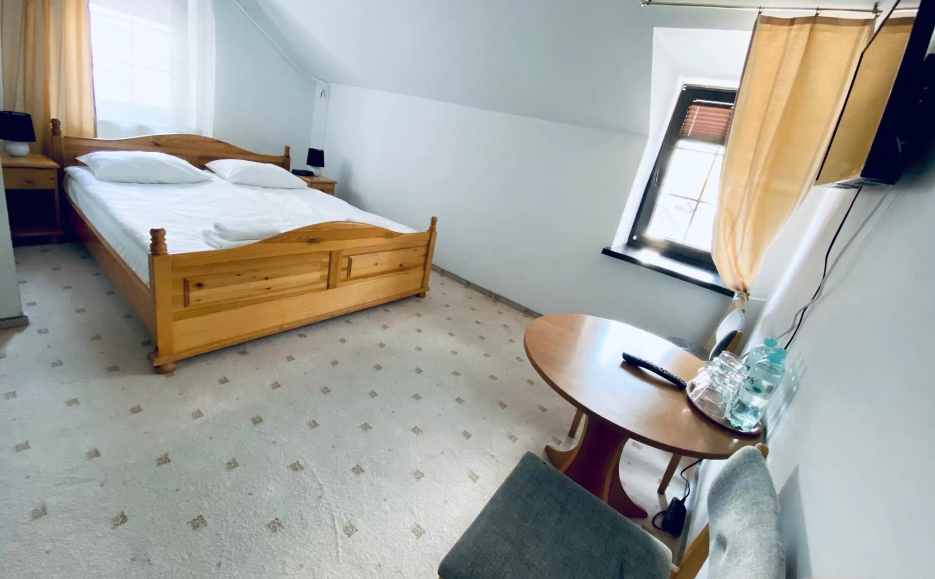 Photo of the whole room, Bed in Hotel Kolorowa