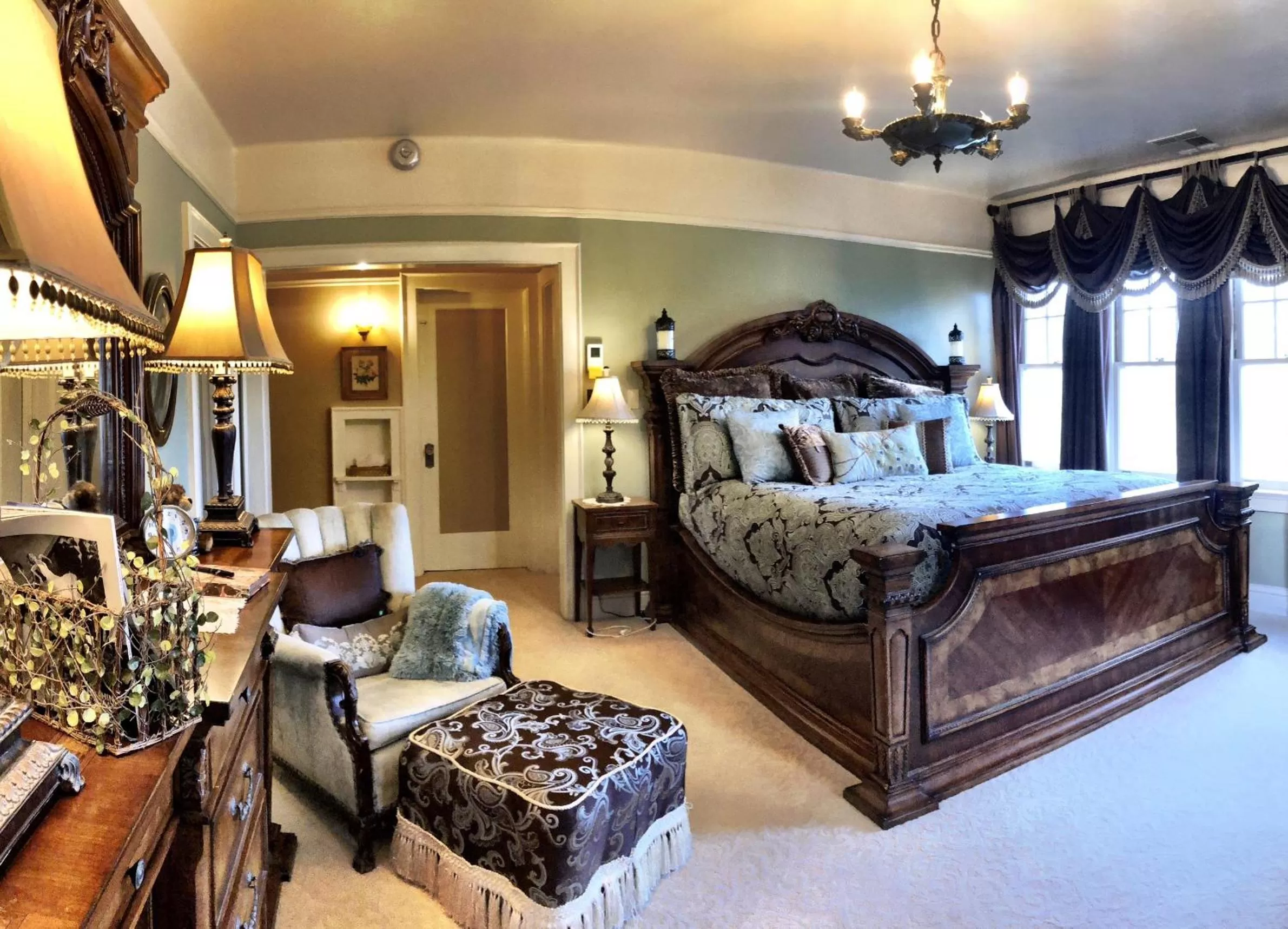 Bed in The Inn on Knowles Hill Bed & Breakfast Hotel