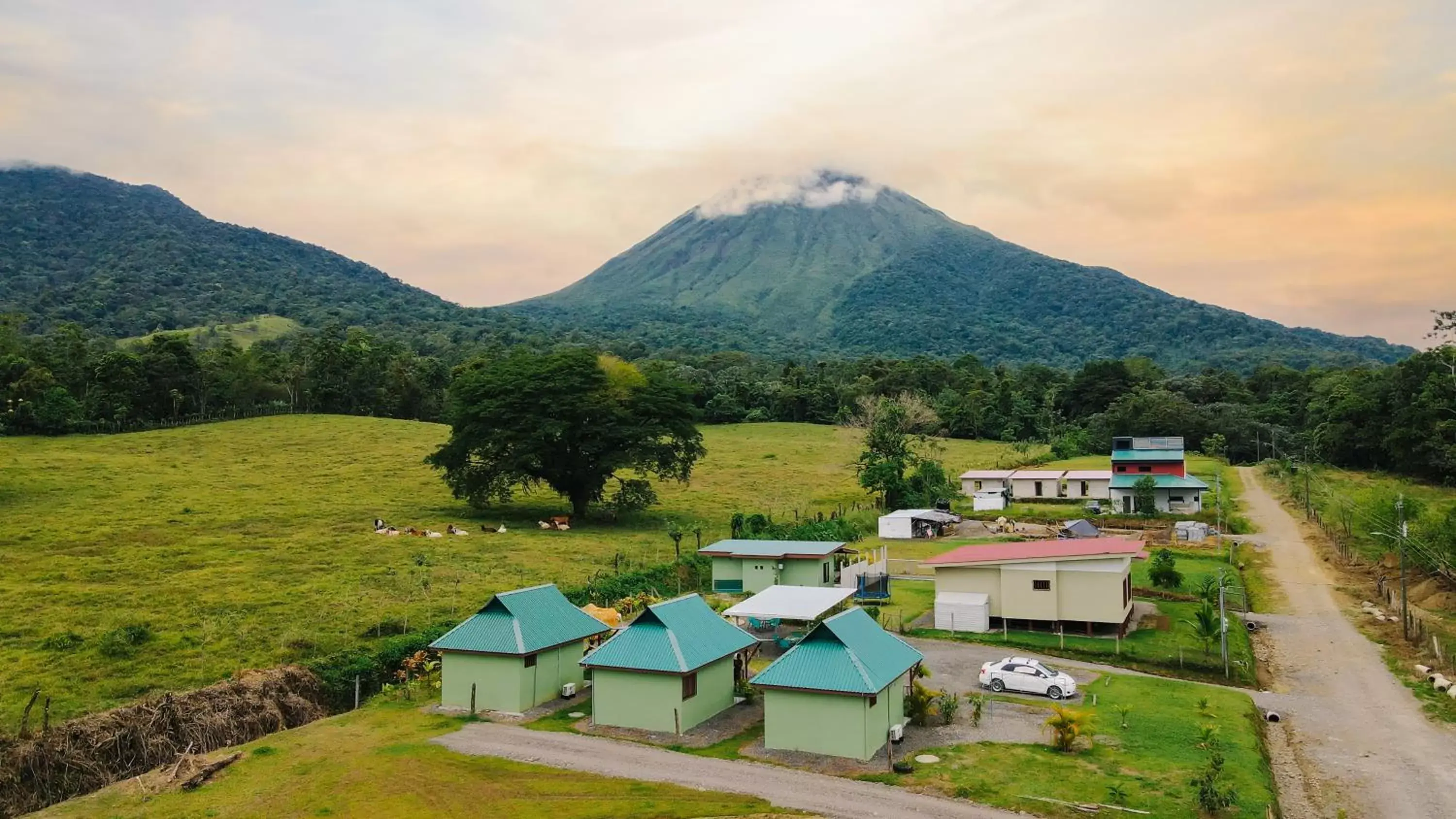 Bird's eye view, Bird's-eye View in Chongos Place