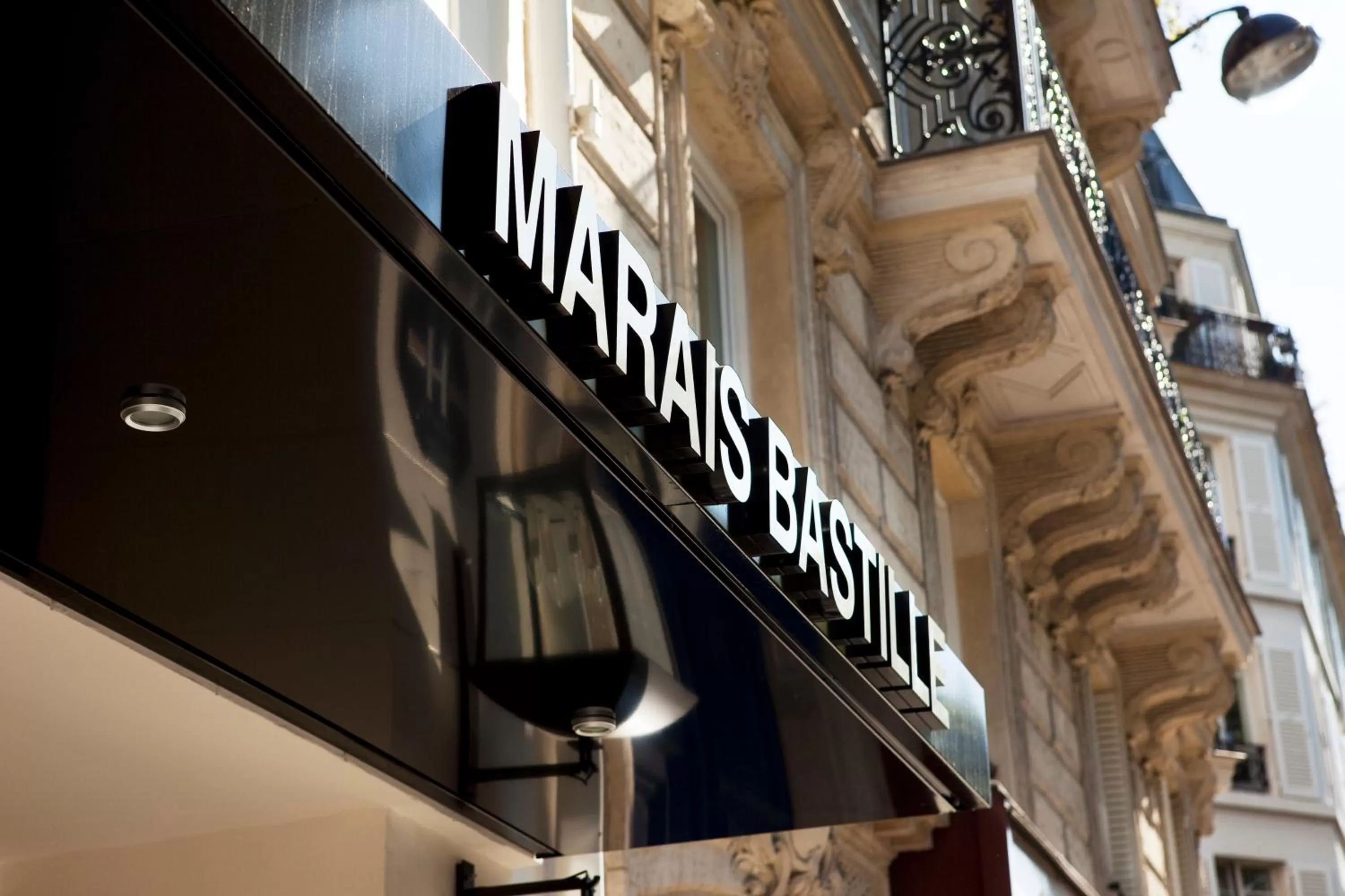 Facade/entrance in Hôtel Marais Bastille