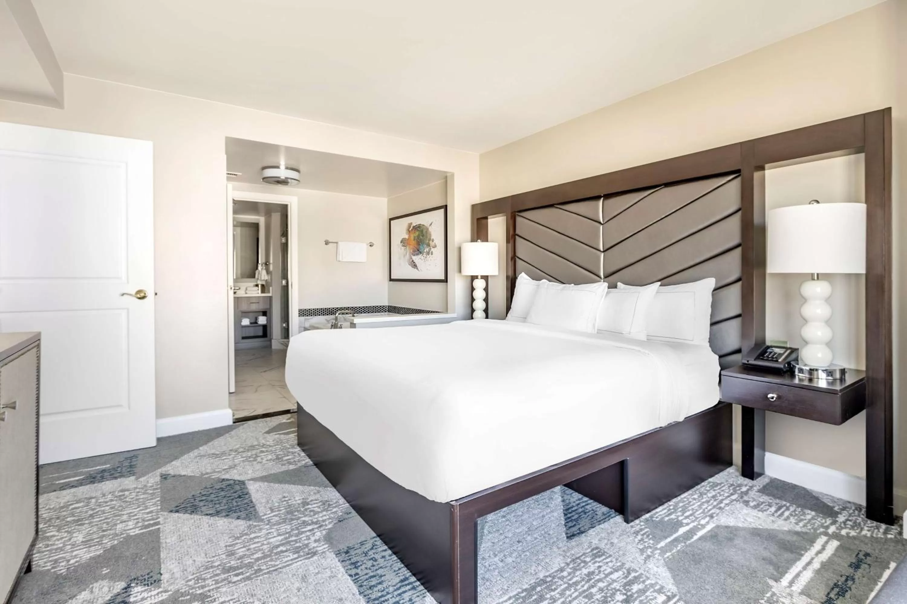 Bed in Hilton Grand Vacations Club on the Las Vegas Strip