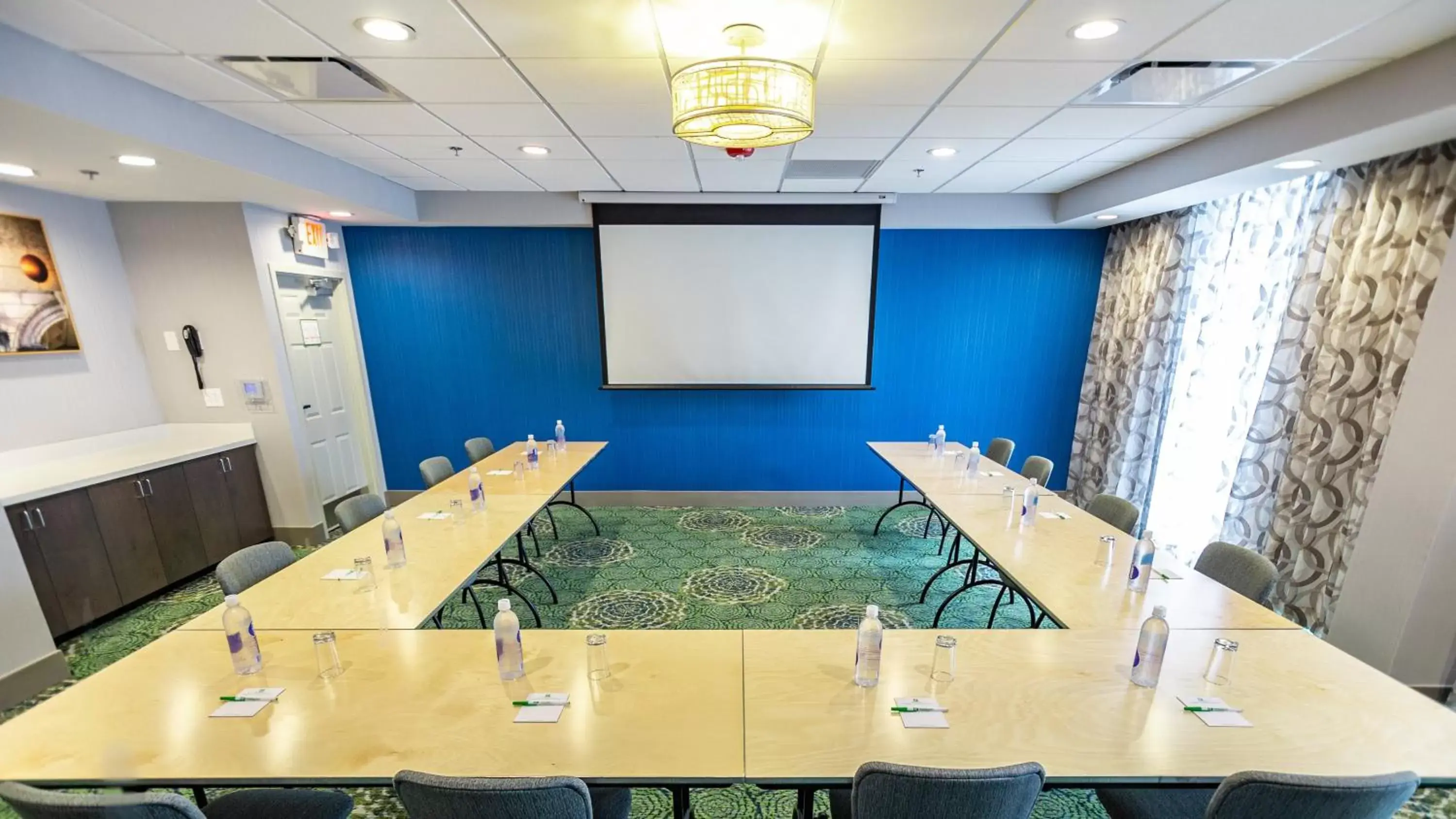 Meeting/conference room, Business Area/Conference Room in Holiday Inn Knoxville N - Merchant Drive, an IHG Hotel