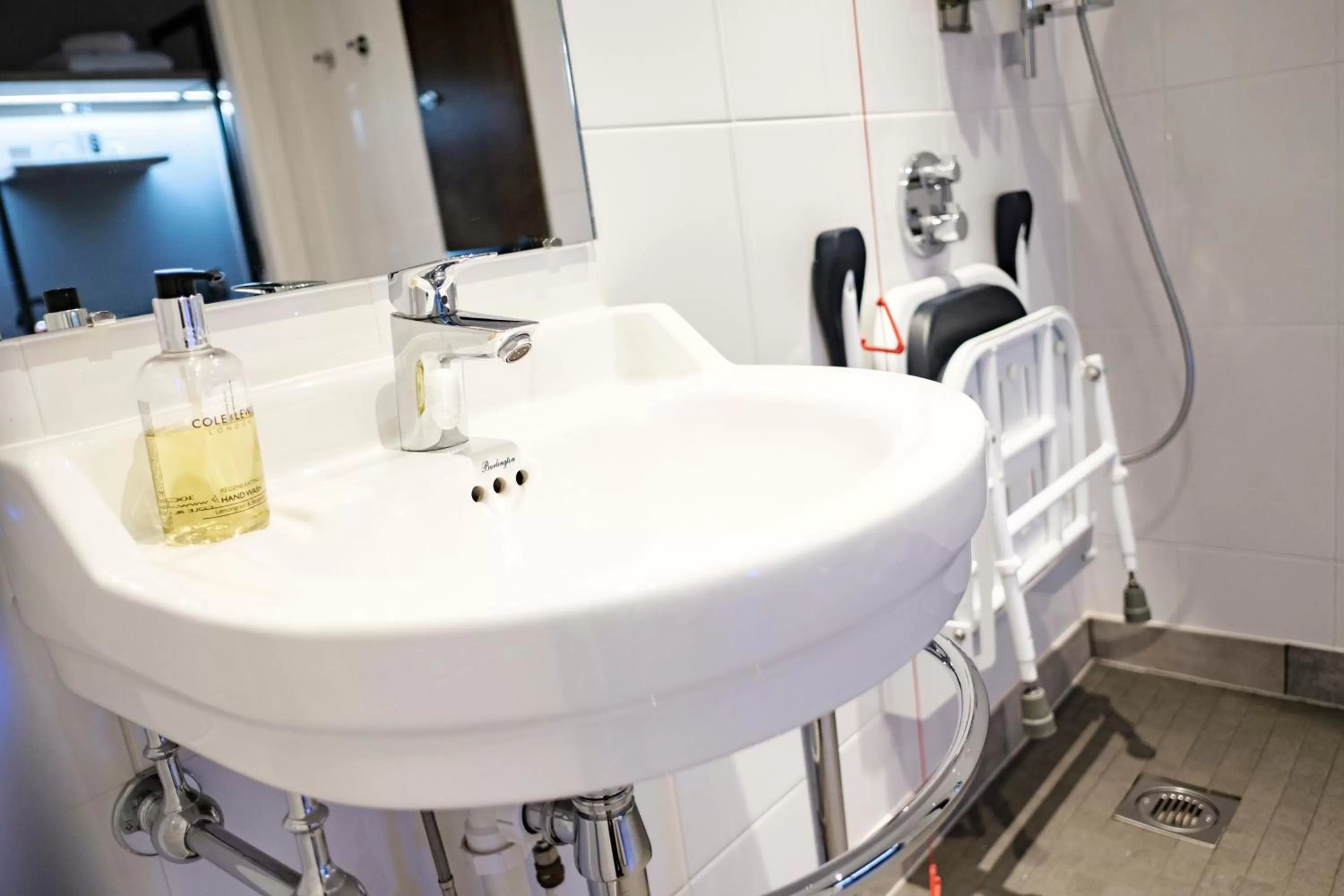 Bathroom in The Princess Royal