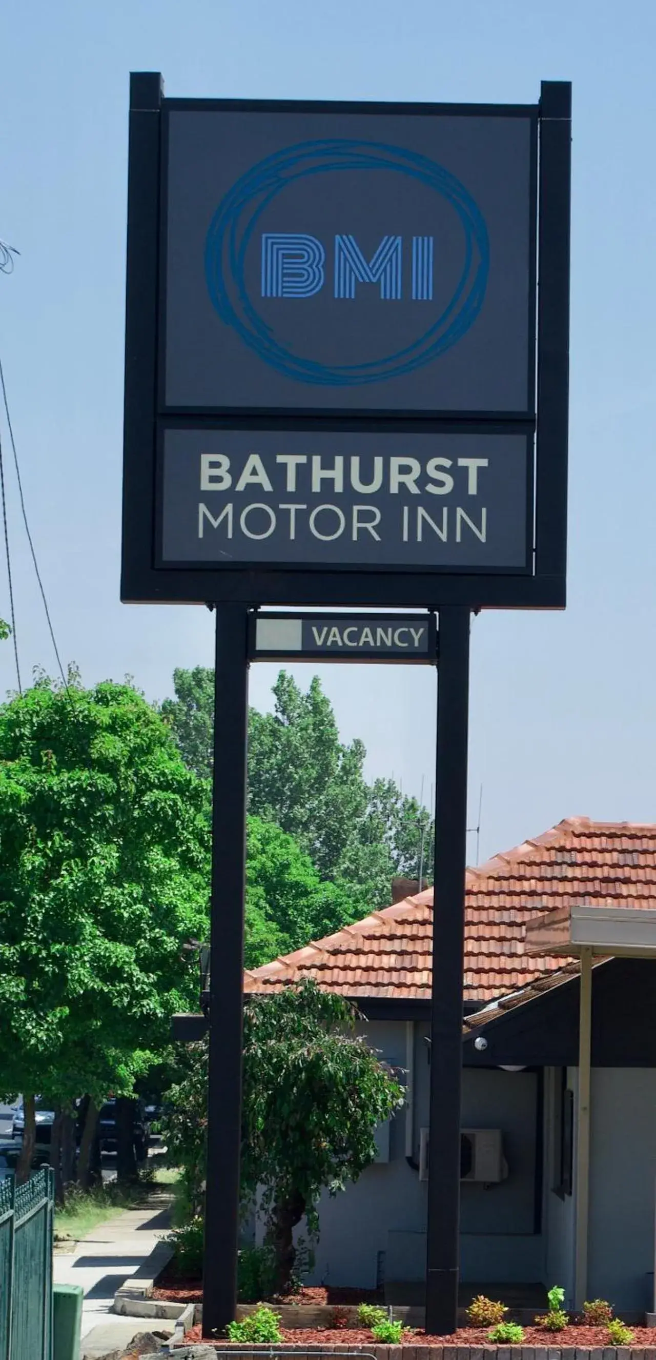 Property building in Bathurst Motor Inn Property building in Bathurst Motor Inn