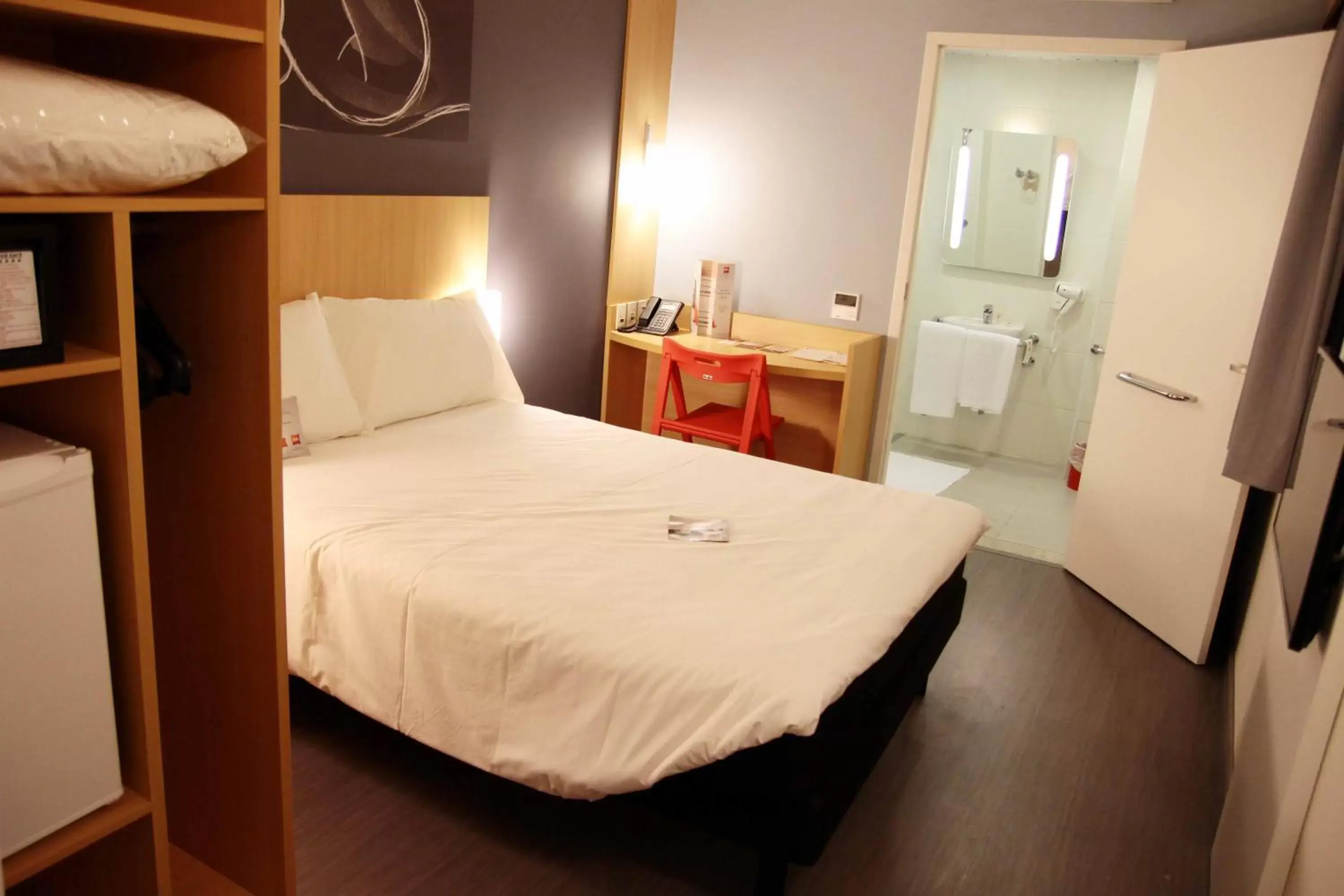 Bed, Room Photo in ibis Mogi das Cruzes Shopping