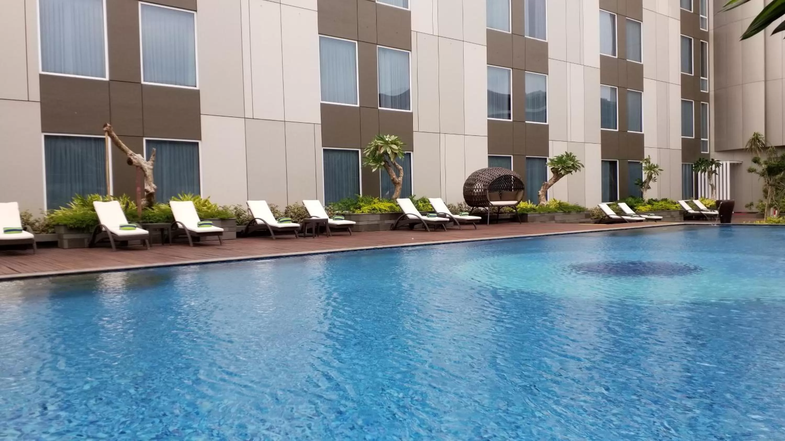Swimming pool in Radisson Lampung Kedaton
