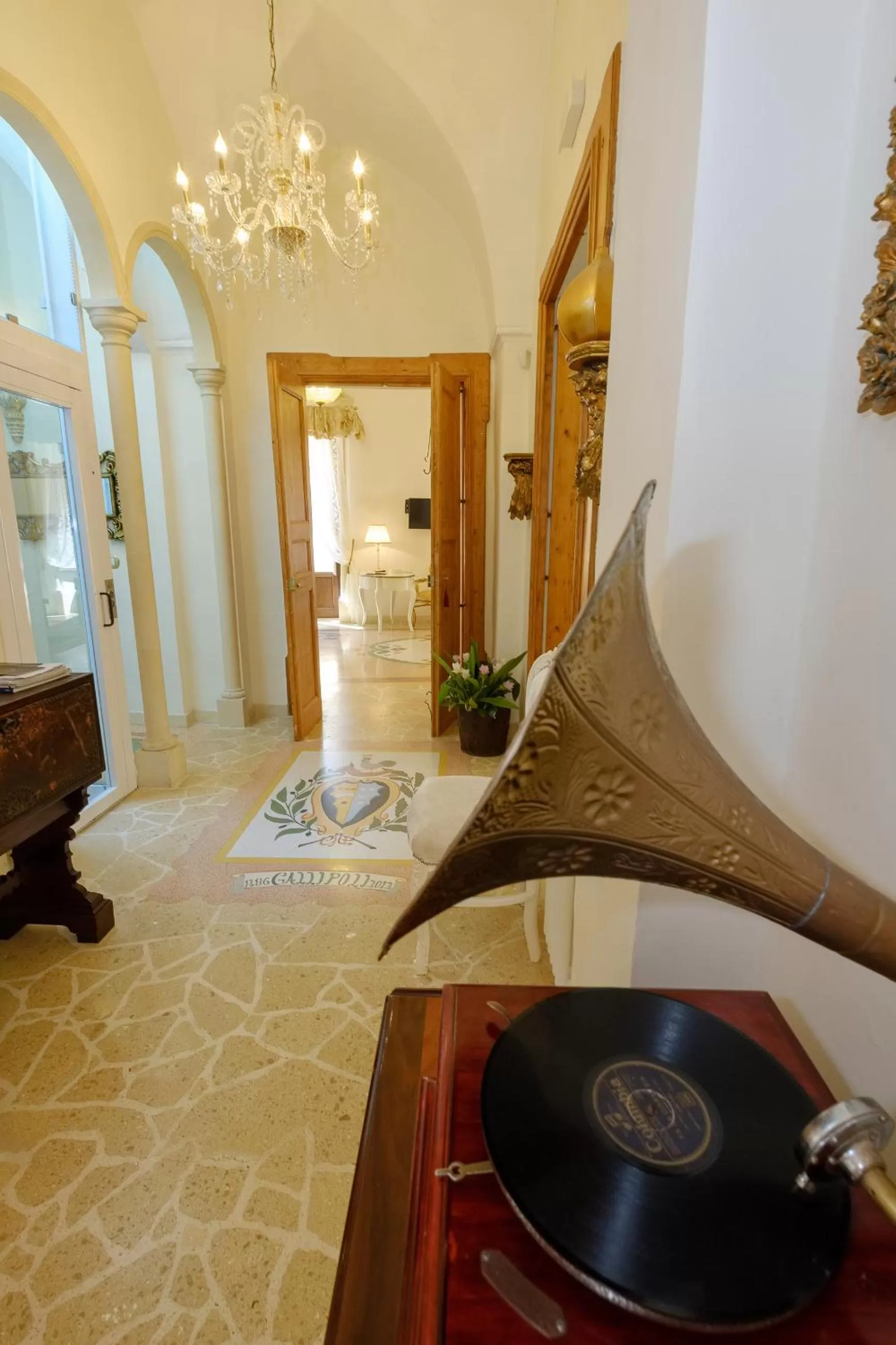 Lobby or reception, Kitchen/Kitchenette in Palazzo Gallo Resort