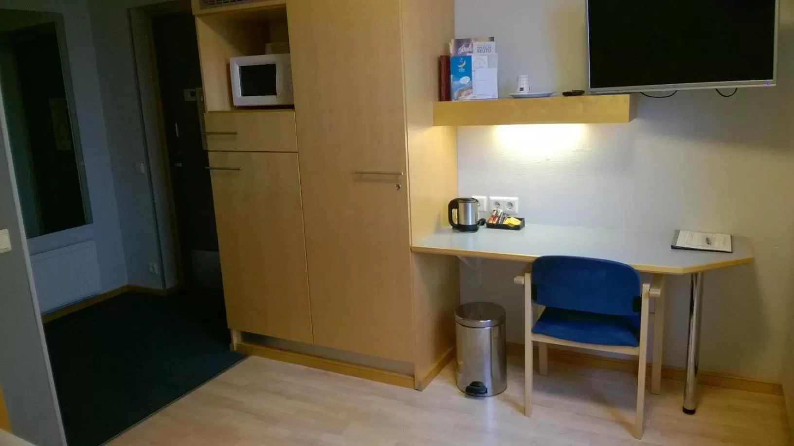 Photo of the whole room in Hotel Uusikuu