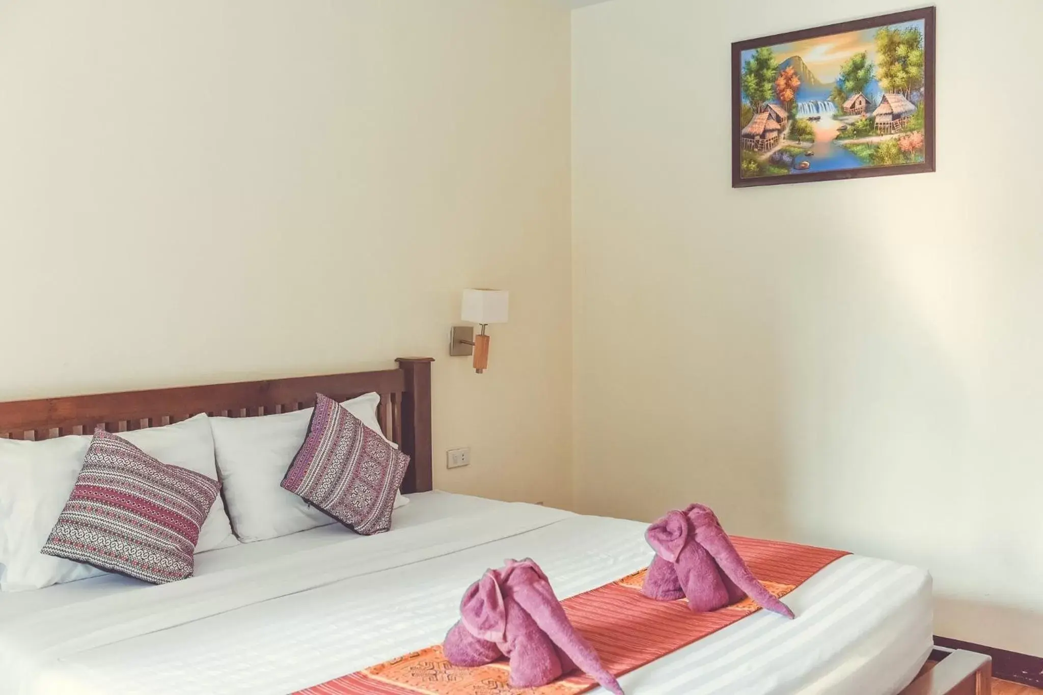 Bed in Riverside House Hotel Bed in Riverside House Hotel