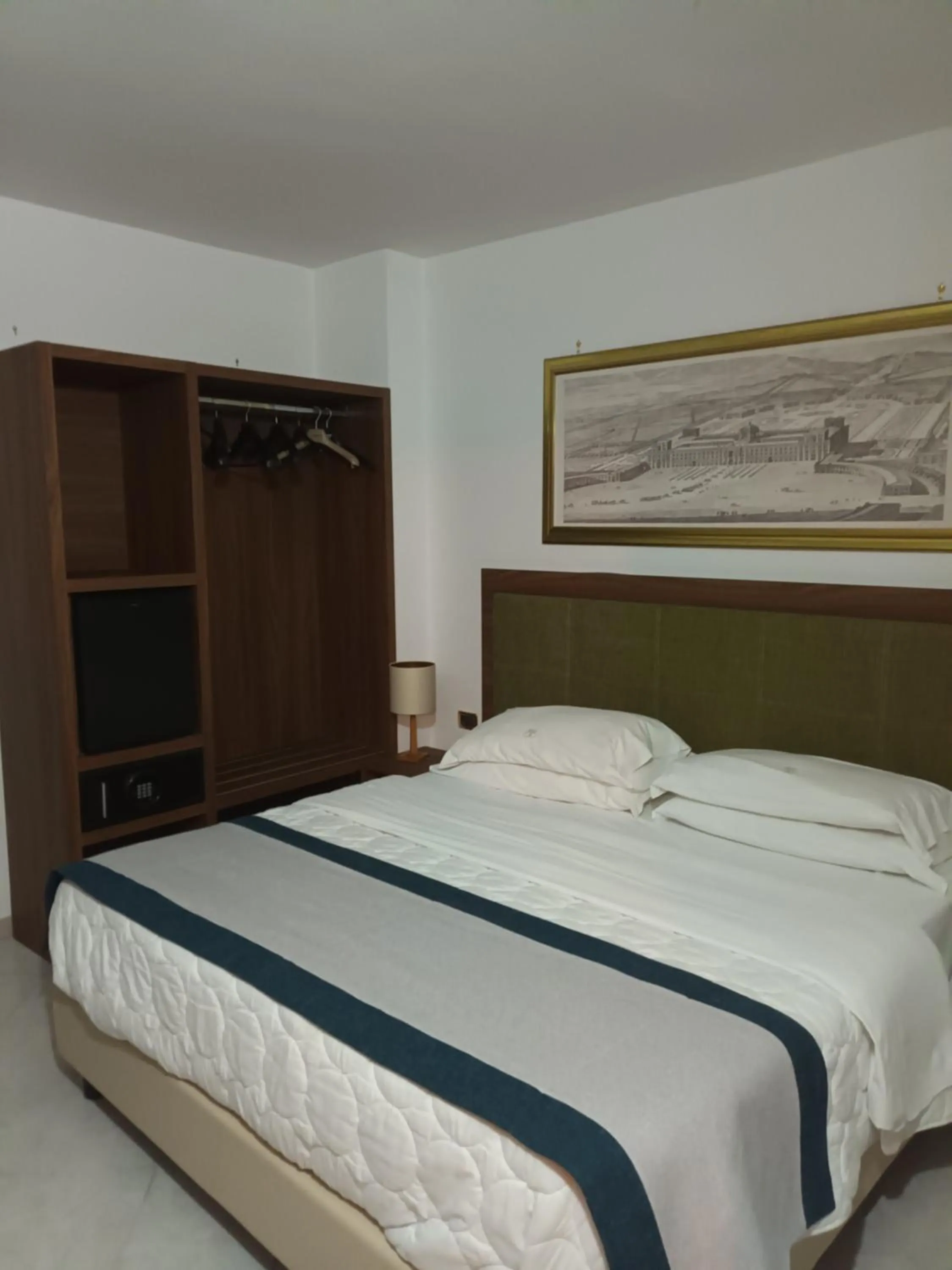 Bed in Hotel Caserta Antica