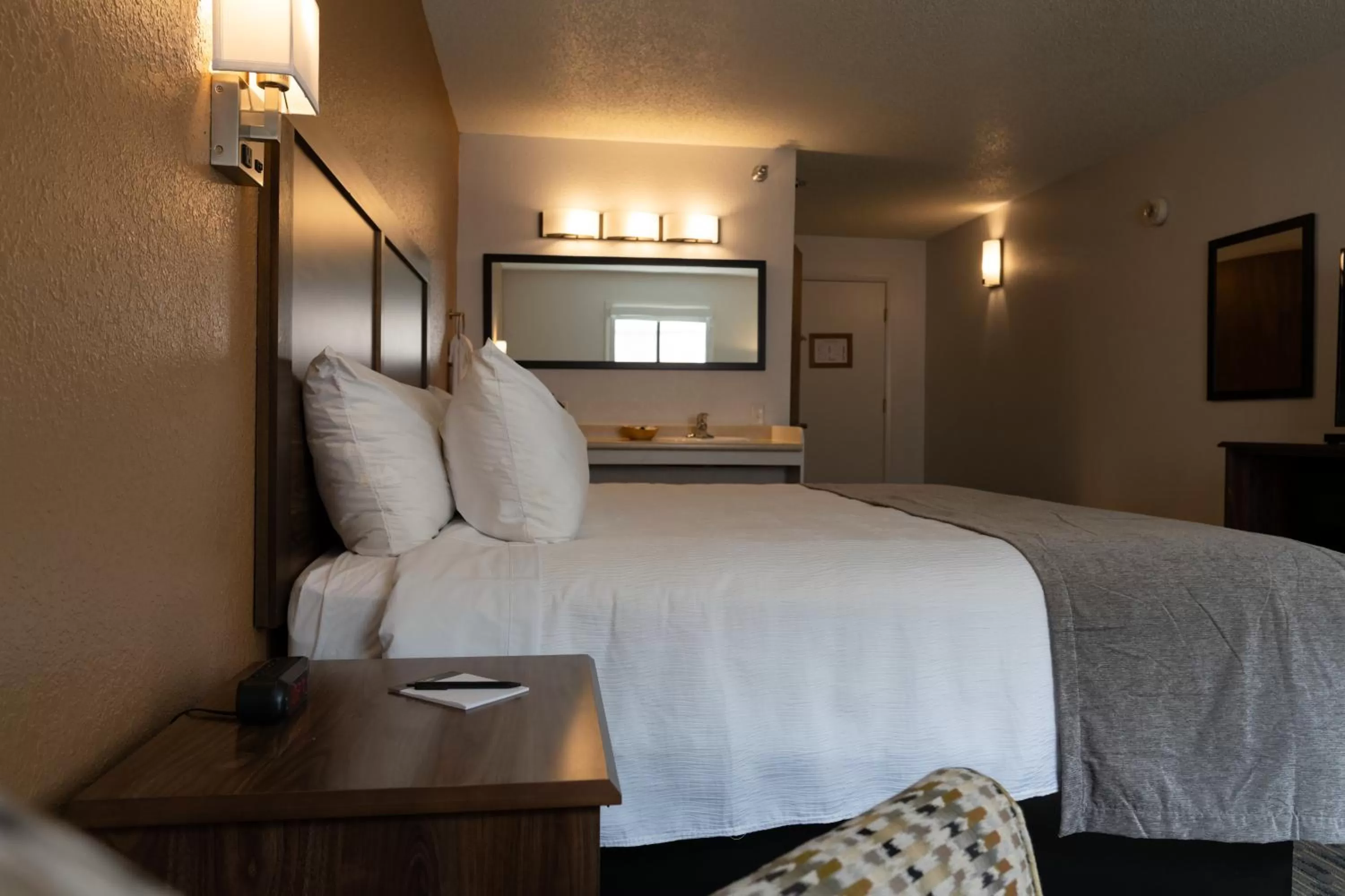 Bed in Riviera Motor Lodge