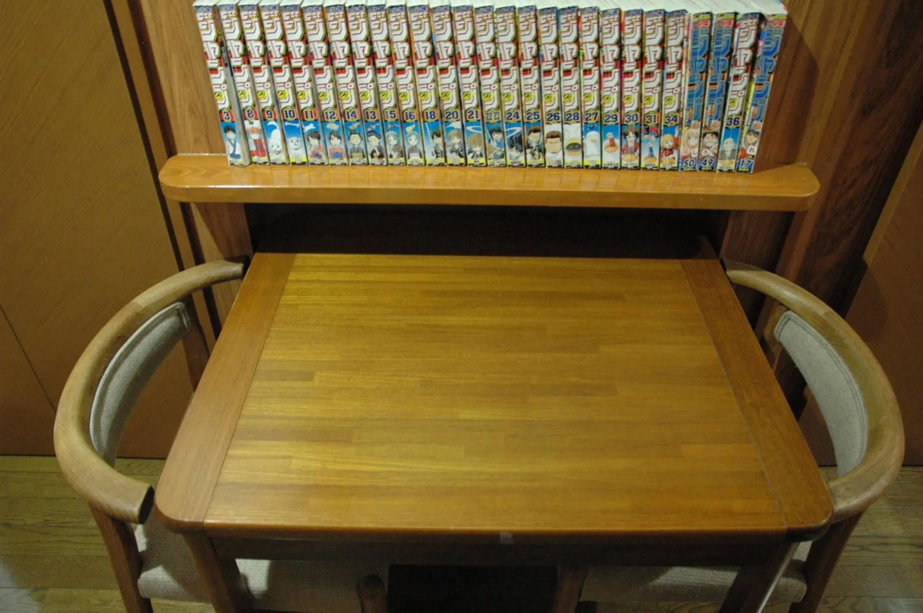 Library, Dining Area in Oyama Guest House Kyoto