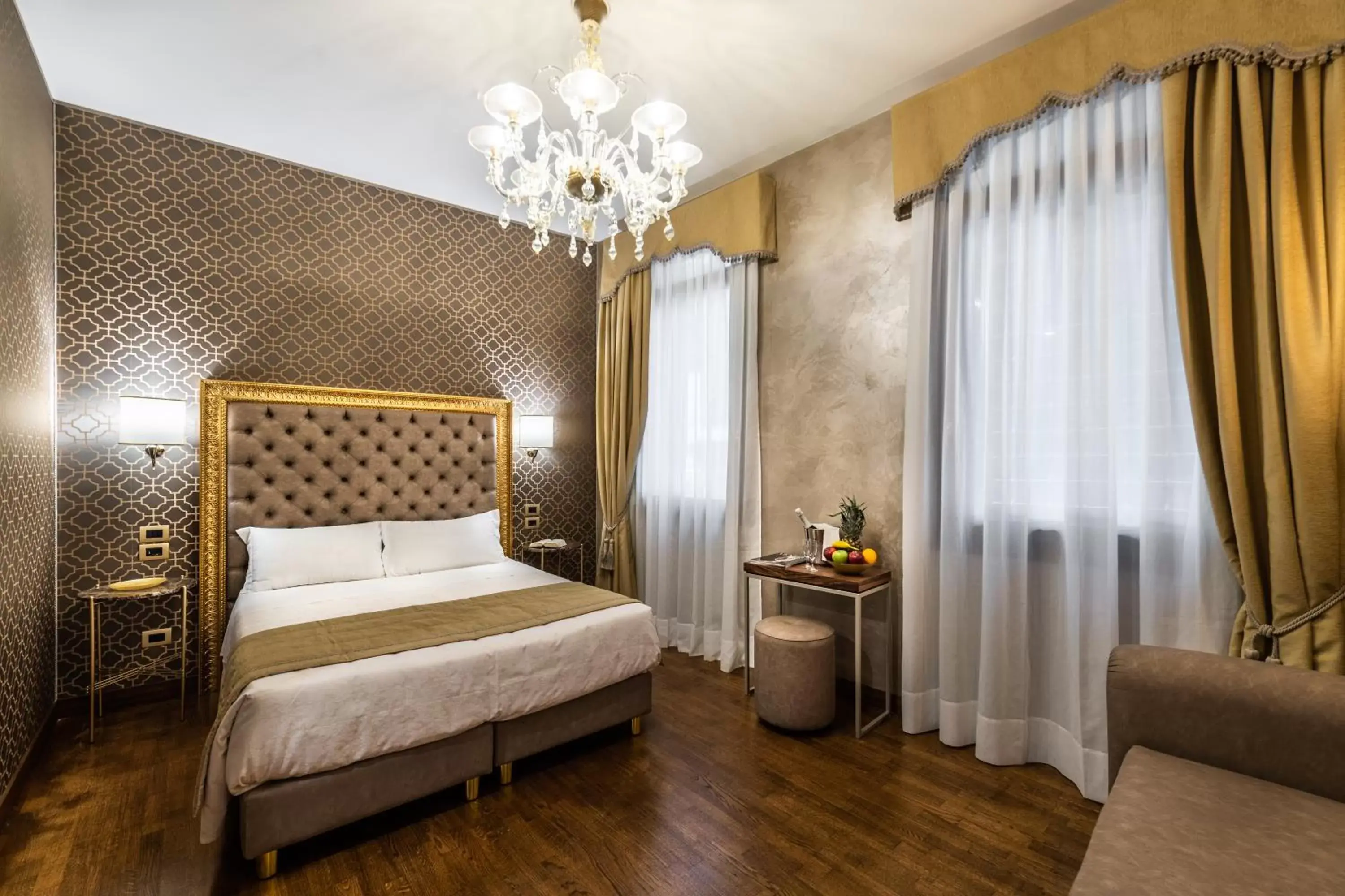 Photo of the whole room, Bed in Palazzo San Lorenzo