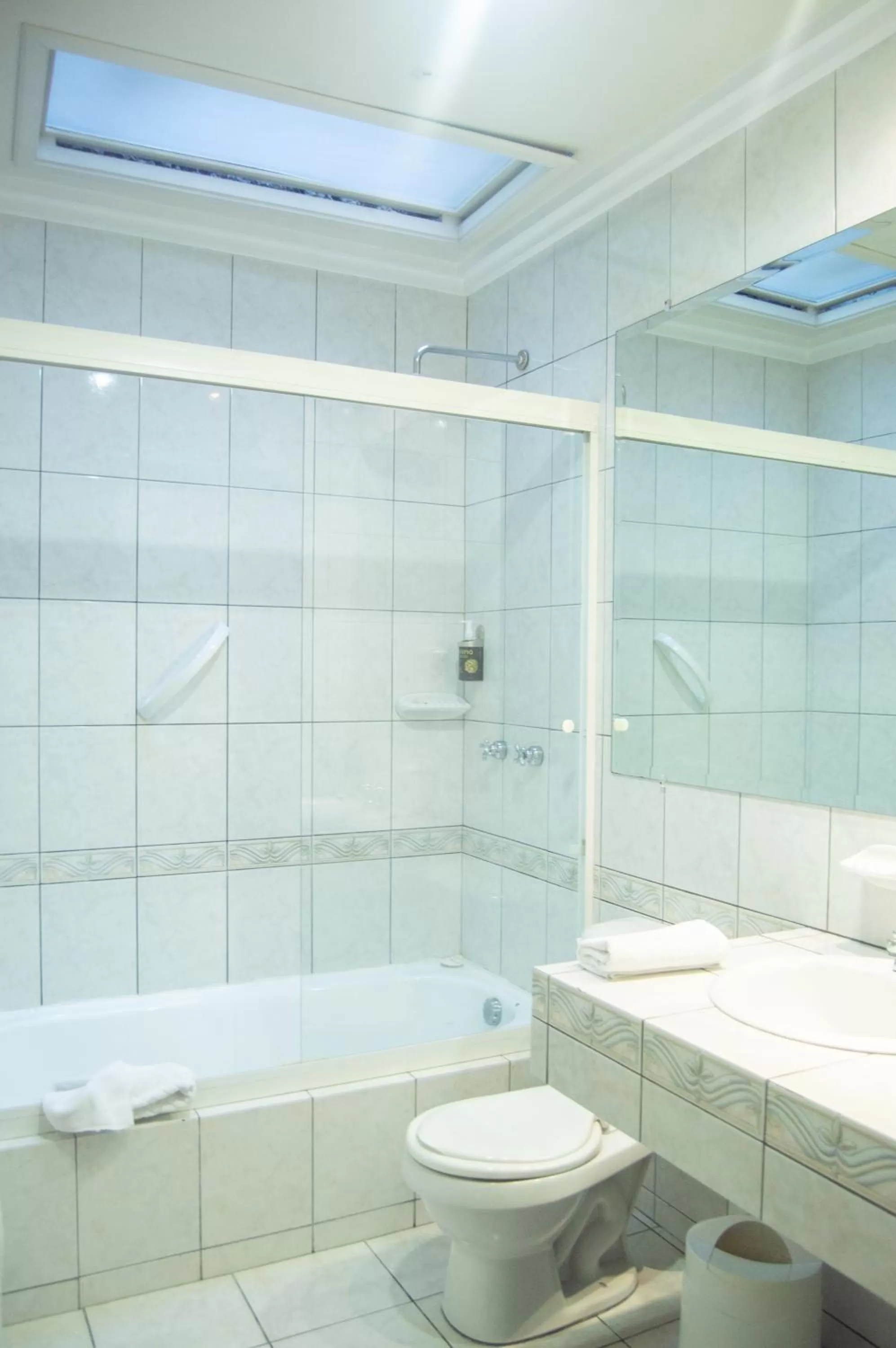 Bathroom in Hotel Carvallo