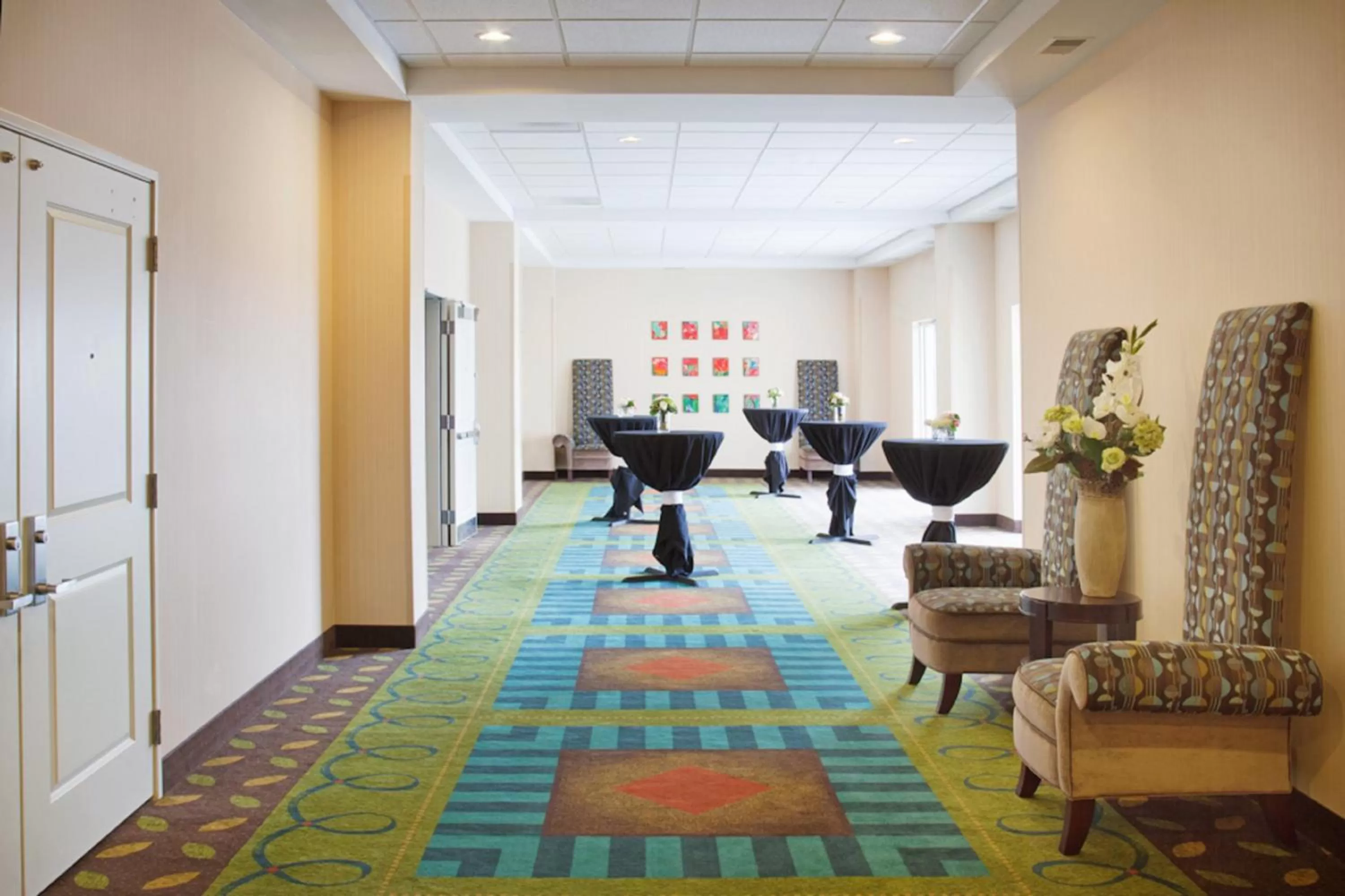 Meeting/conference room in Holiday Inn Lincoln Southwest by IHG