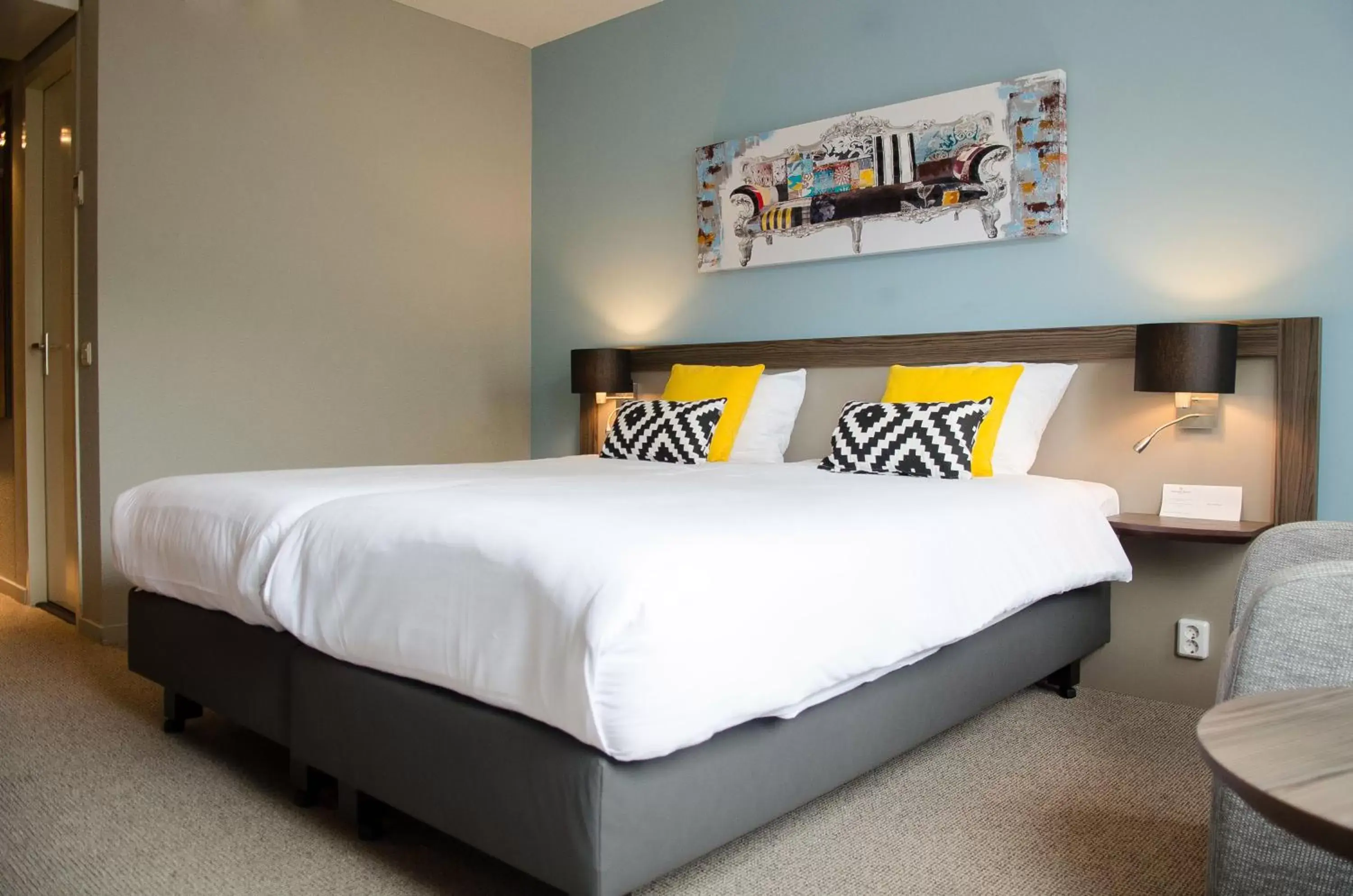 Comfort Double Room with Shower or Bath in Fletcher Hotel-Restaurant Weert Comfort Double Room with Shower or Bath in Fletcher Hotel-Restaurant Weert