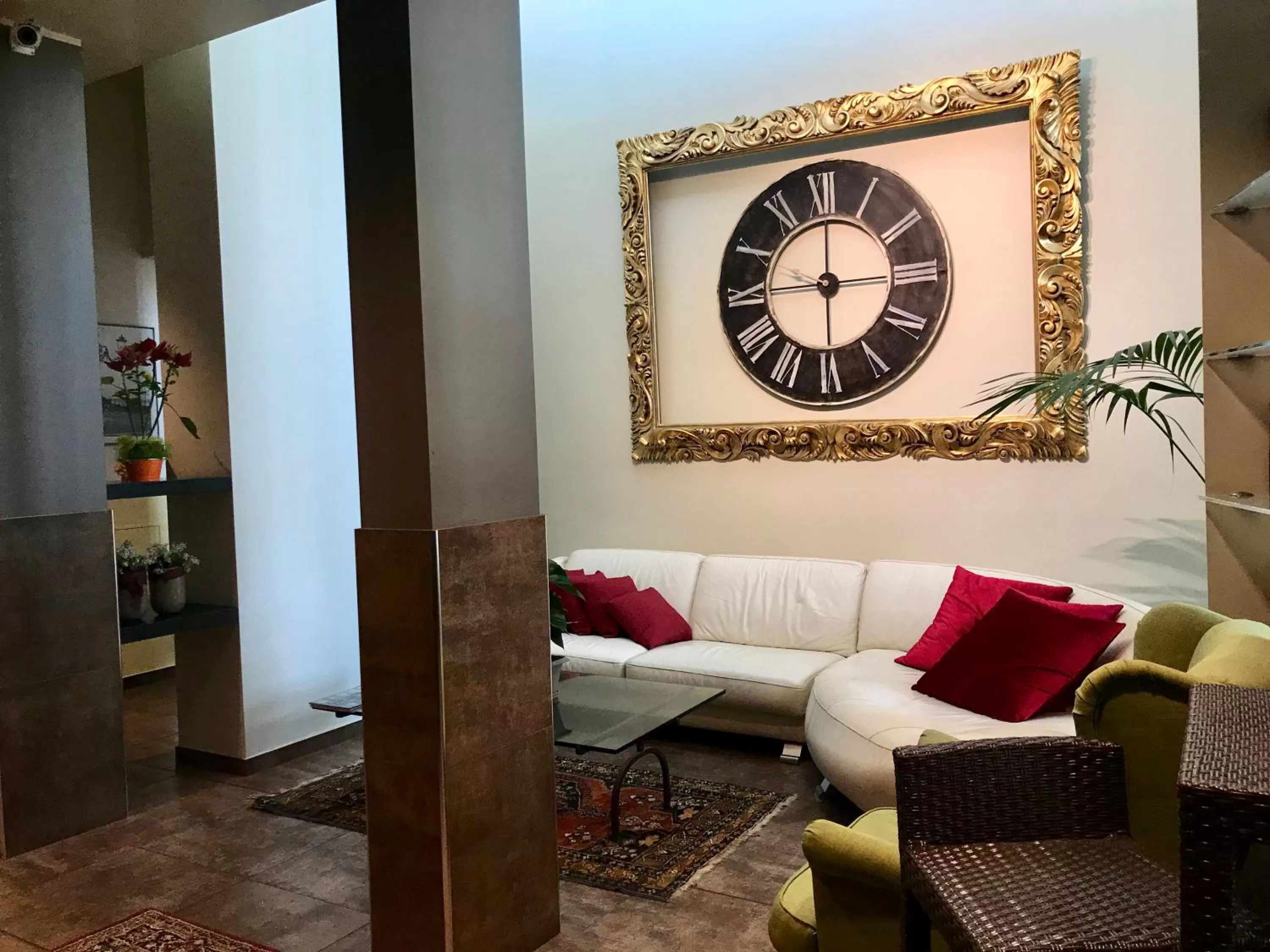 Living room in MiHotel