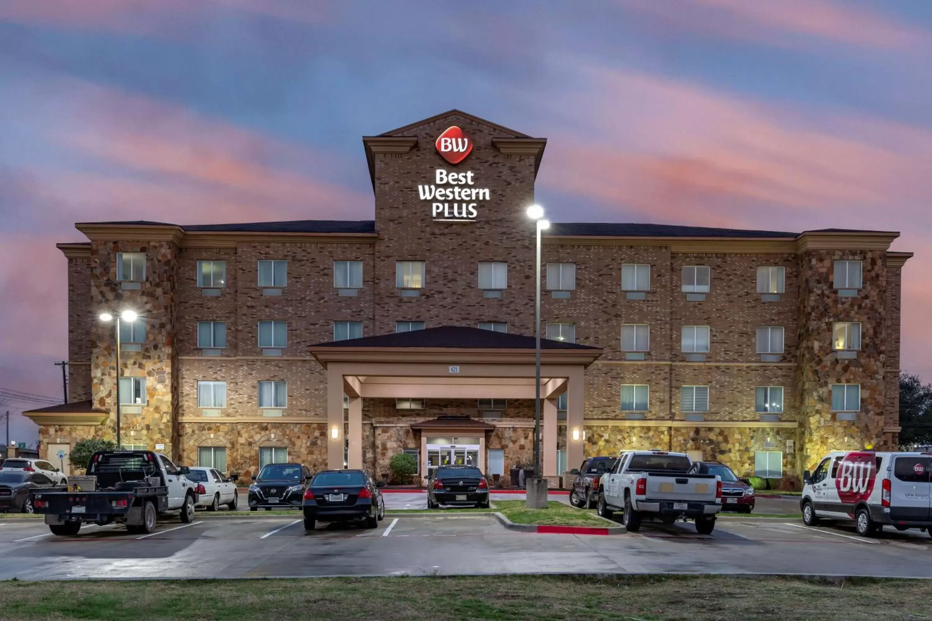 Property Building in Best Western Plus DFW Airport West Euless
