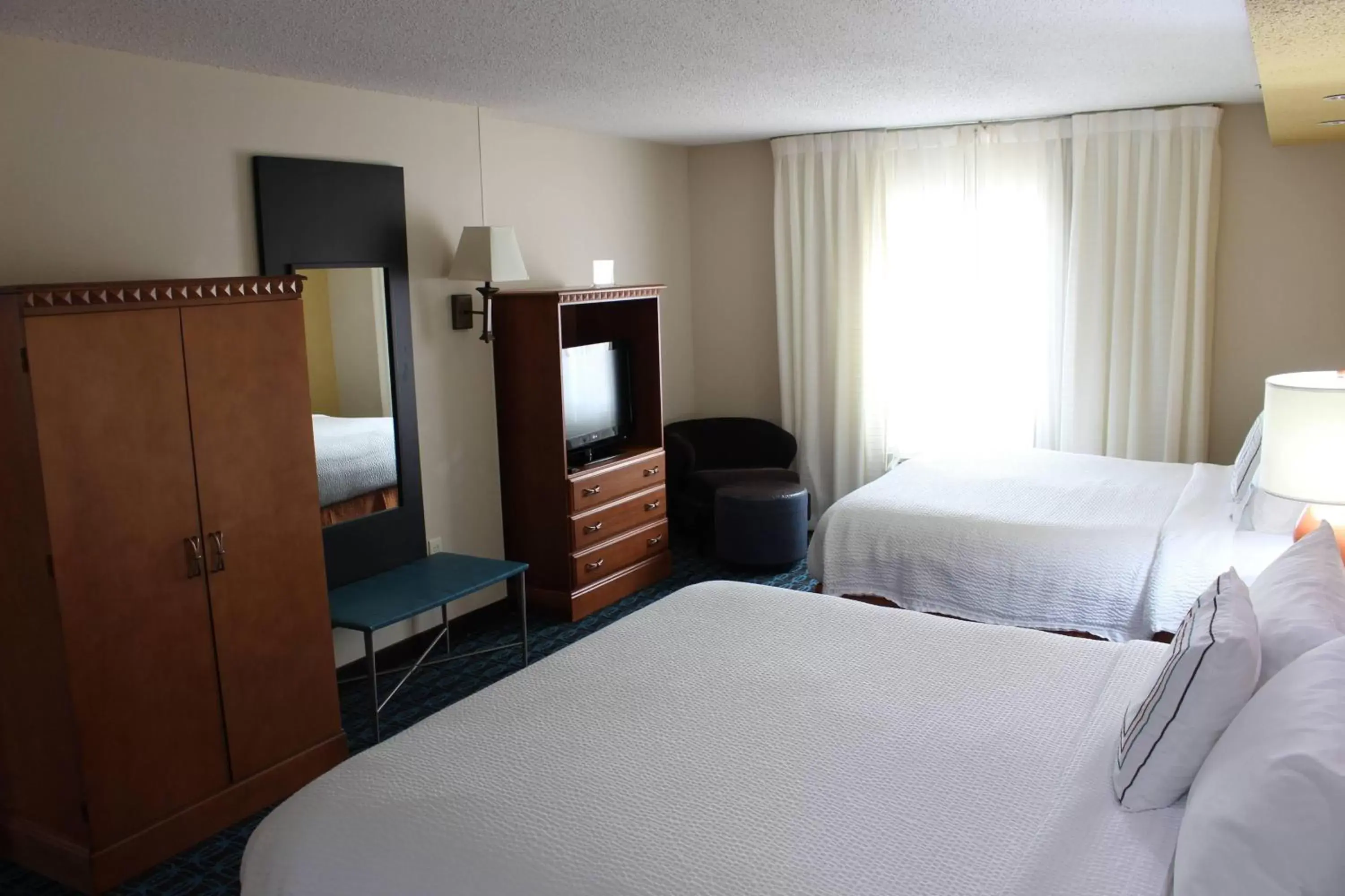 Photo of the whole room, Bed in Fairfield Inn & Suites Kansas City Liberty