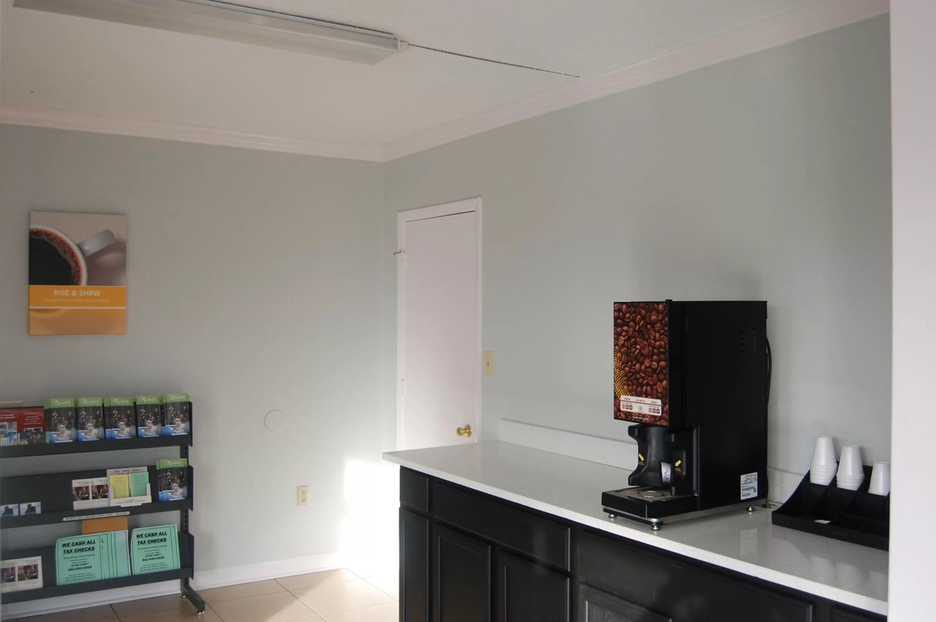 Lobby or reception in Motel 6-Tupelo, MS - Downtown