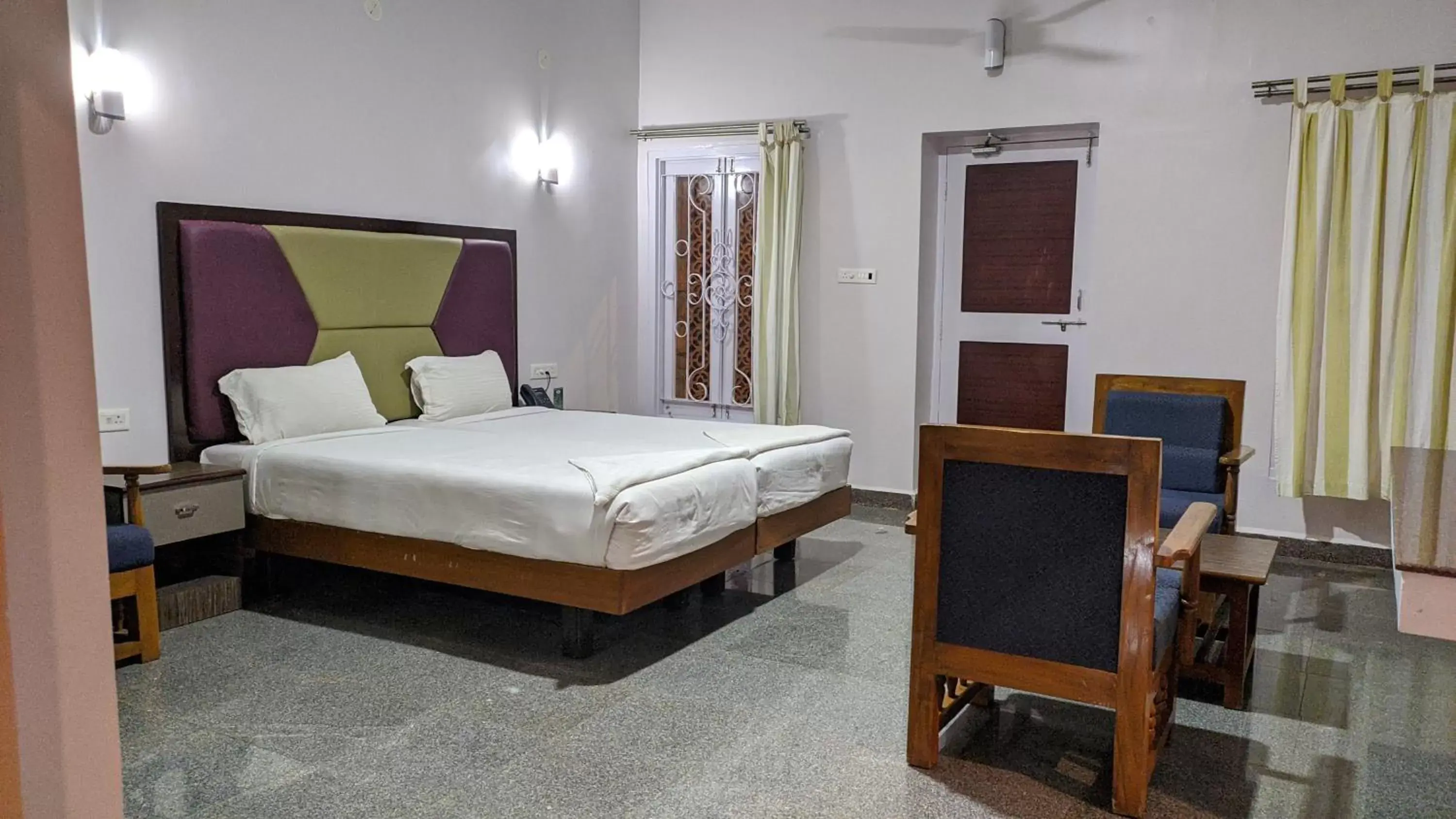 Bedroom, Bed in Kanthi Resorts Badami