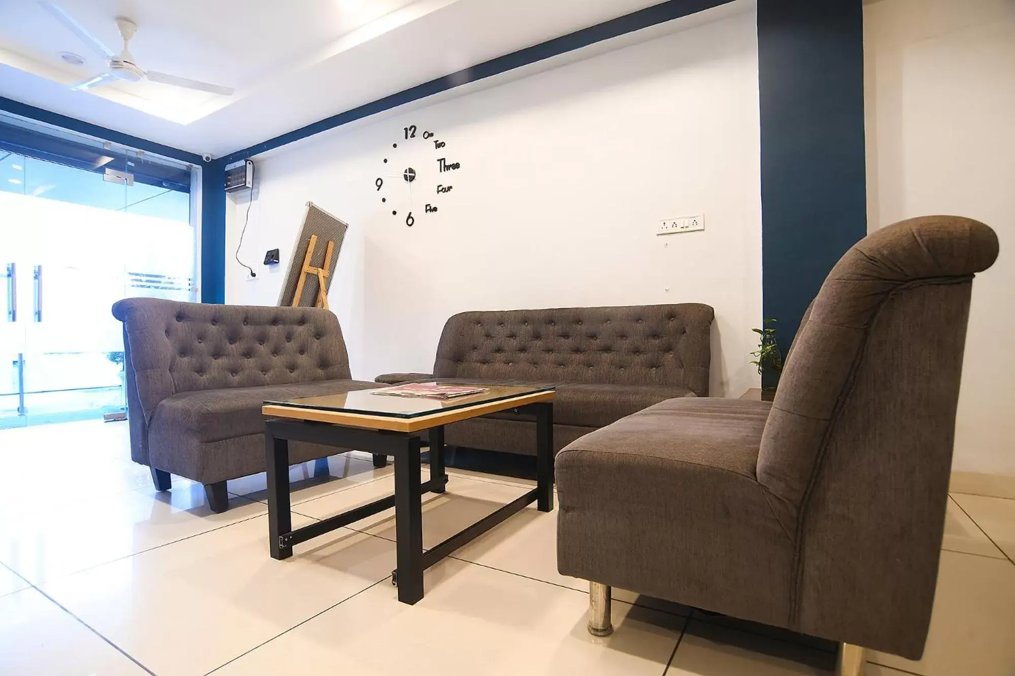 Living room, Seating Area in FabHotel Shree Ram Palace