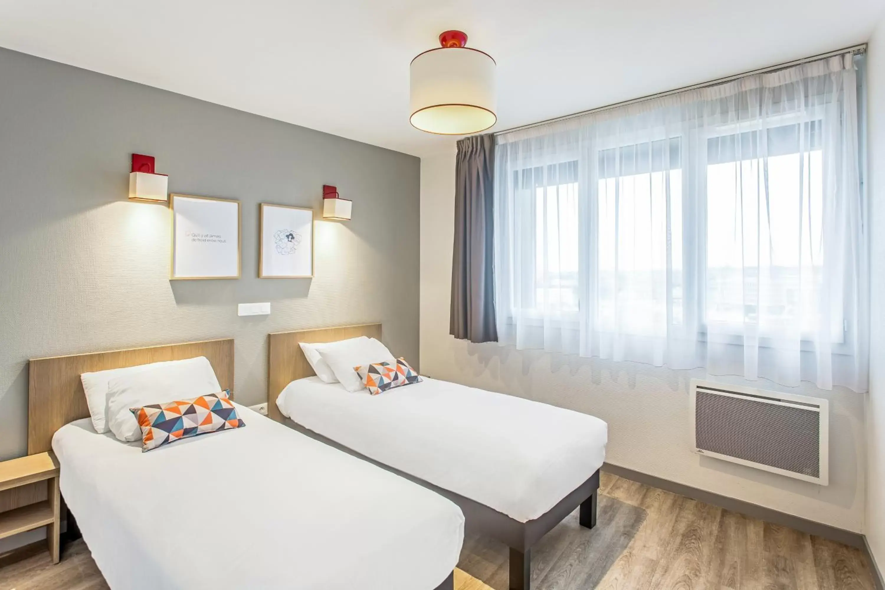 Bedroom, Bed in Appart'City Confort Amiens Gare