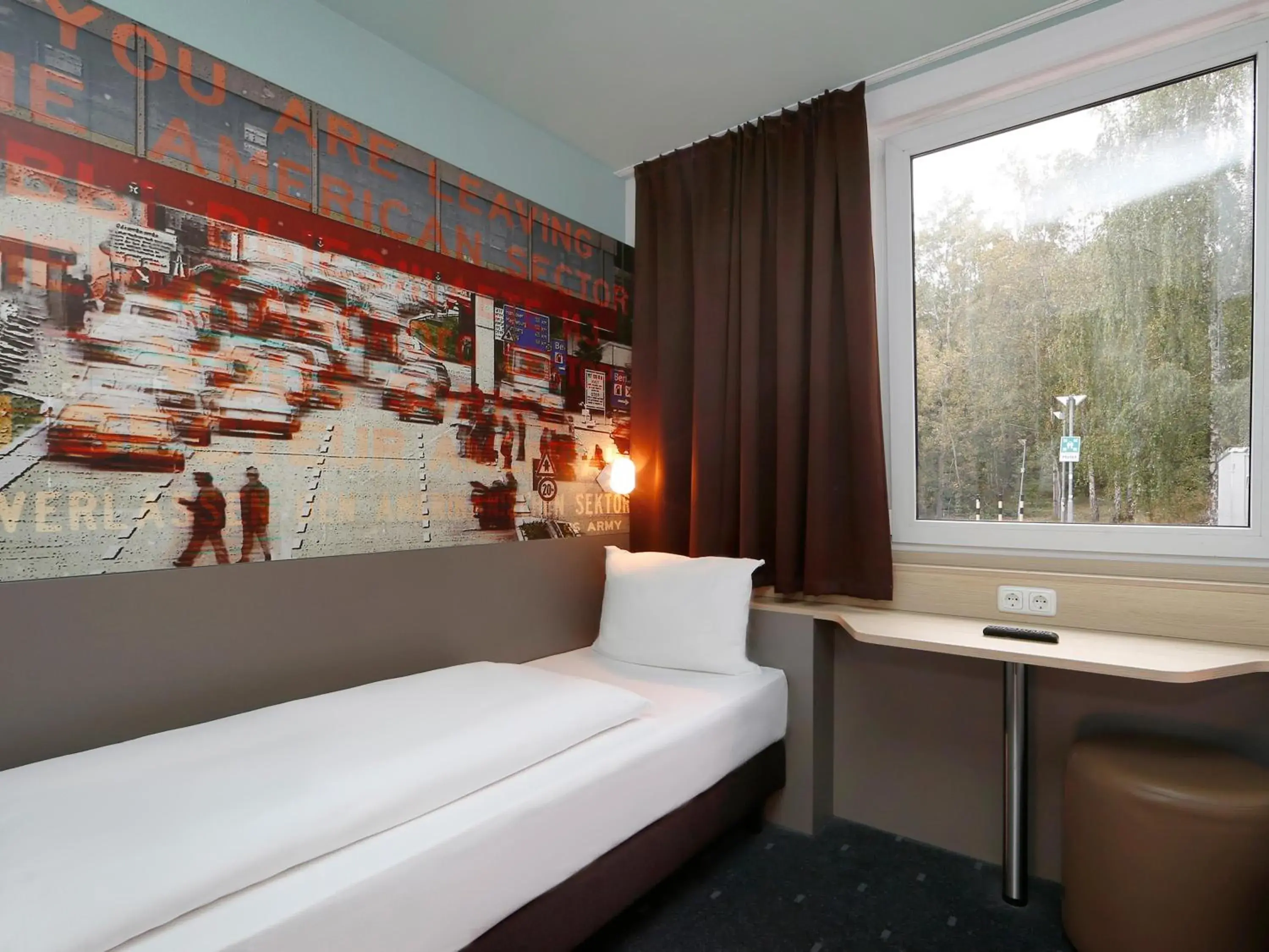 Photo of the whole room in B&B Hotel Berlin-Dreilinden