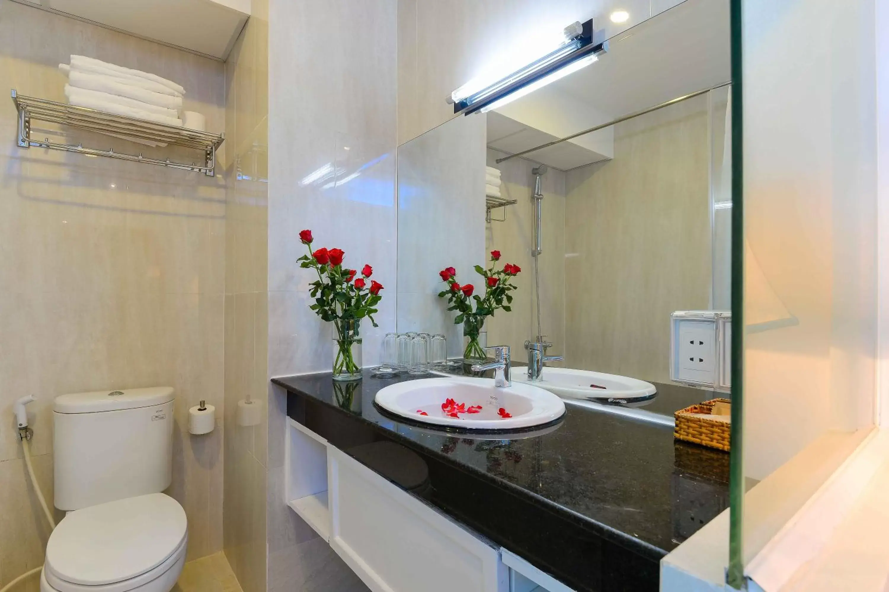 Bathroom in Saigonciti Hotel A