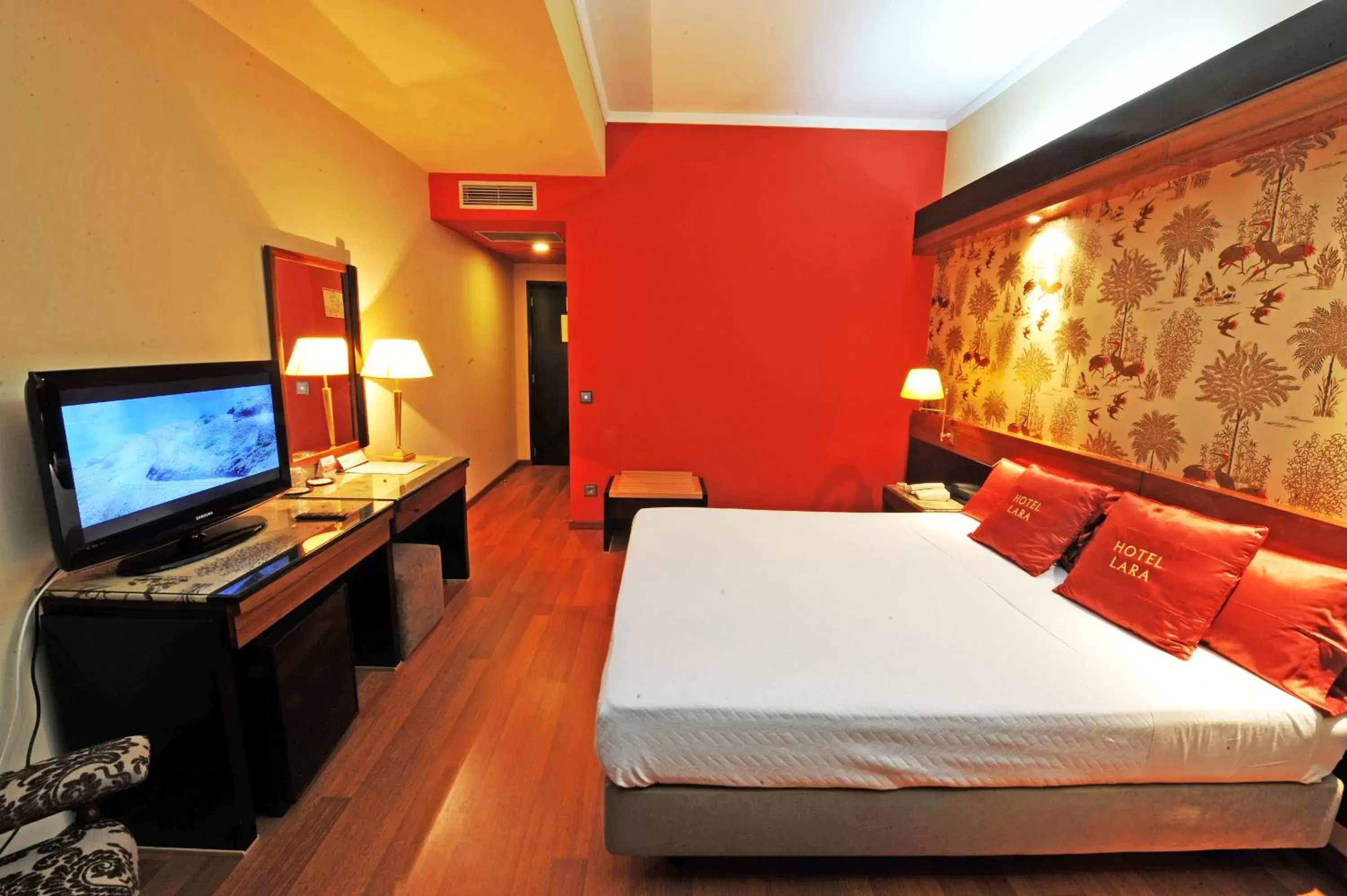 Bed in Hotel Lara