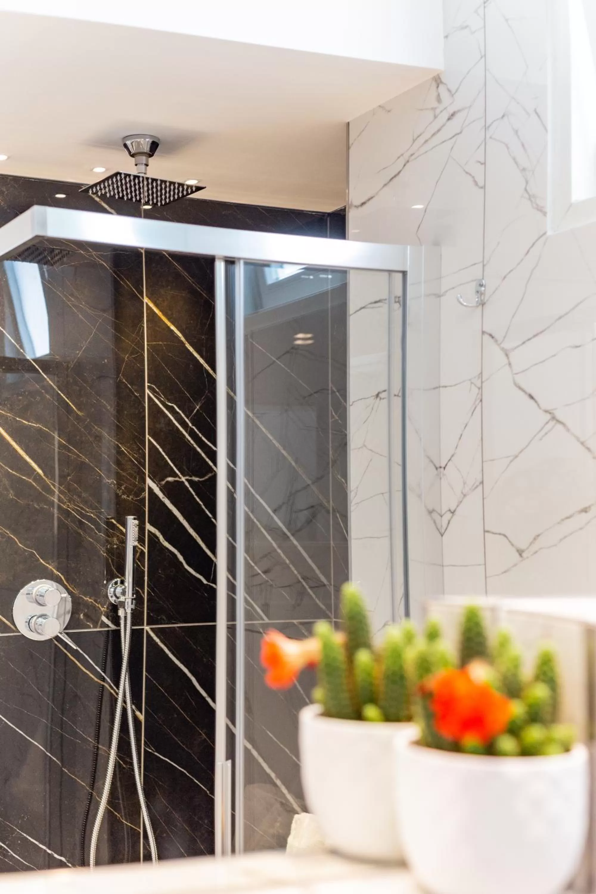 Shower in Hotel Majorca