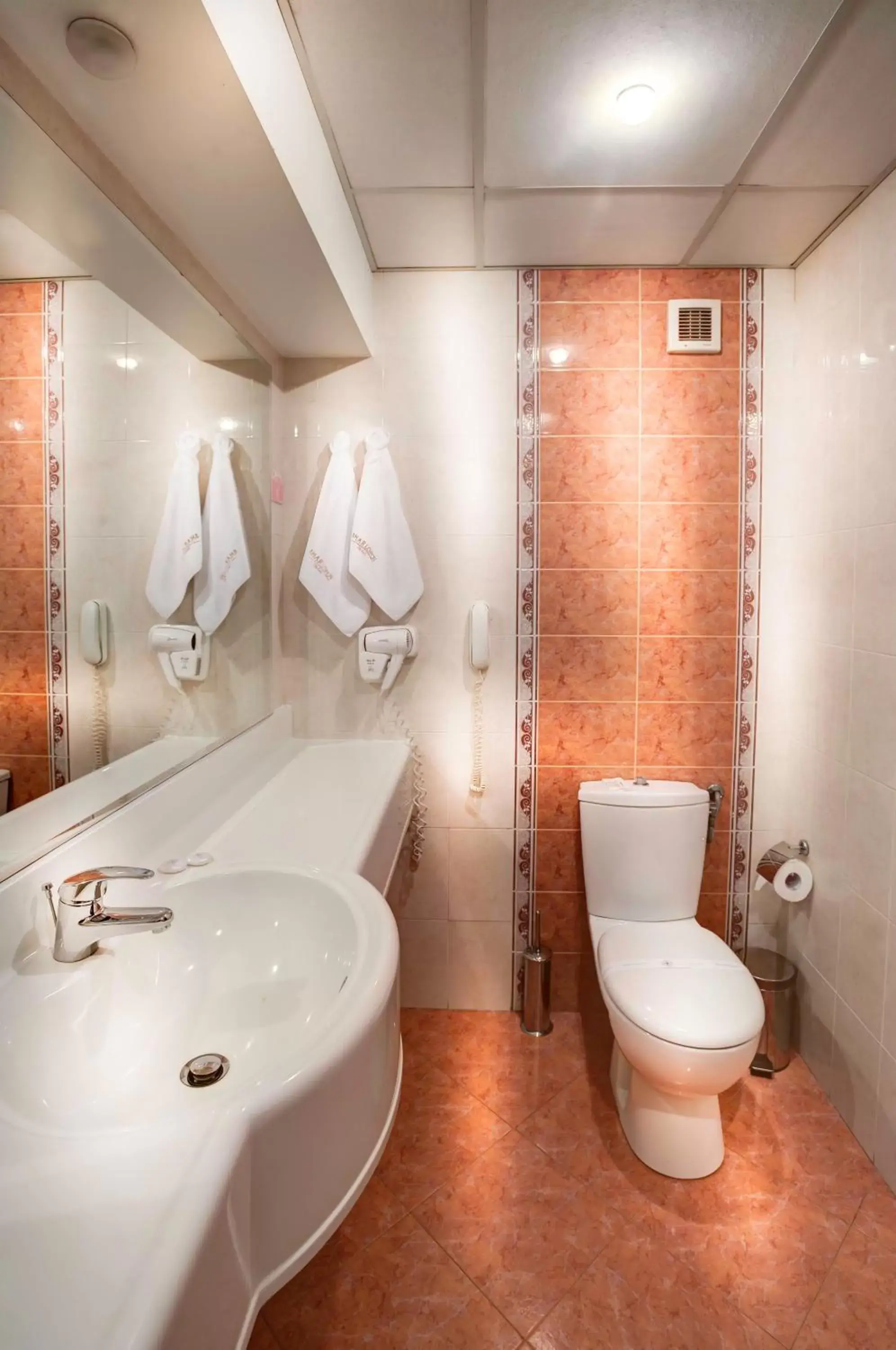 Bathroom in Yantra Grand Hotel