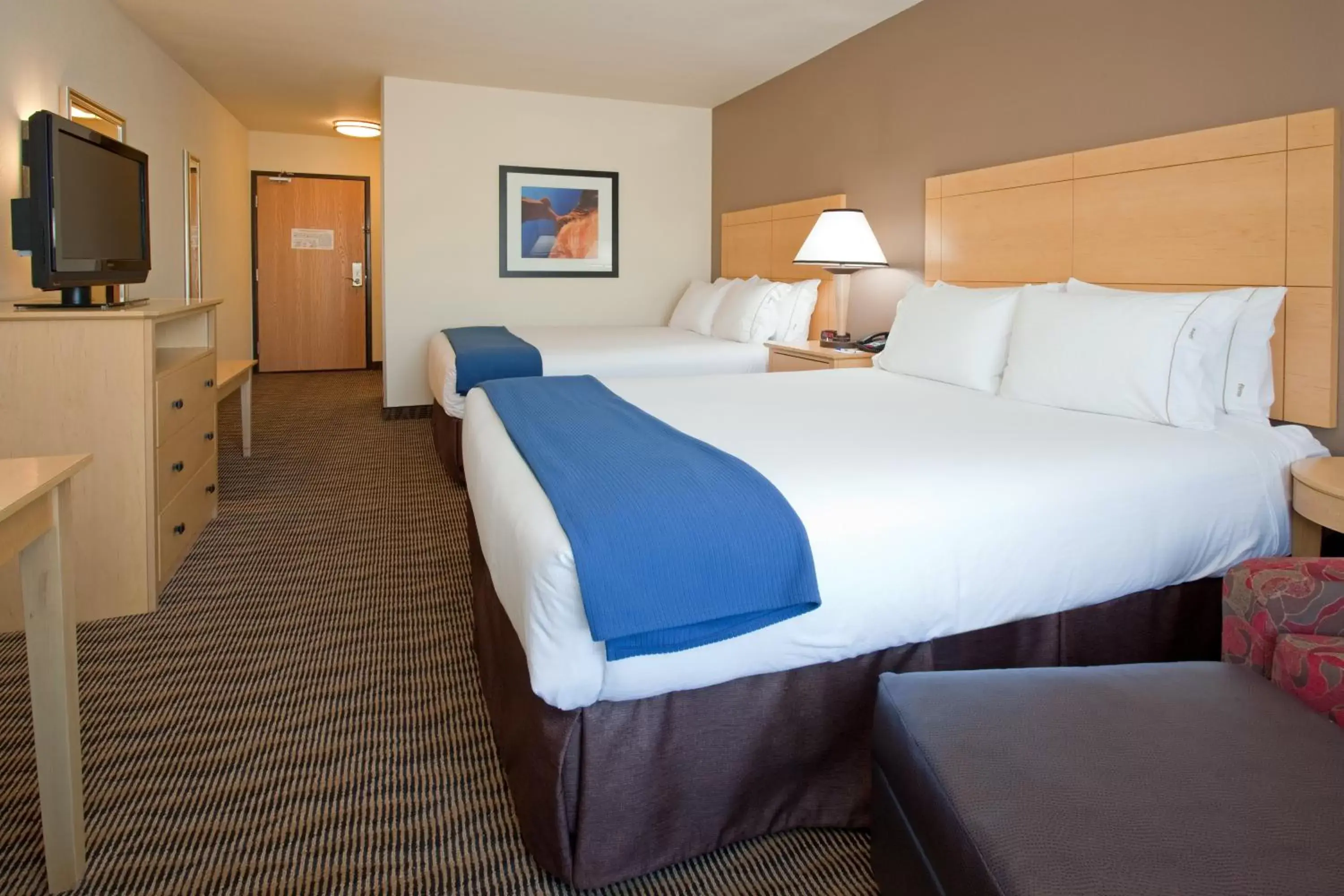 Bed in Holiday Inn Express West Valley City, an IHG Hotel