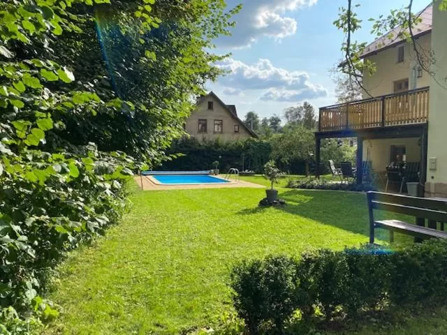 Garden in Droom b&b Čermná