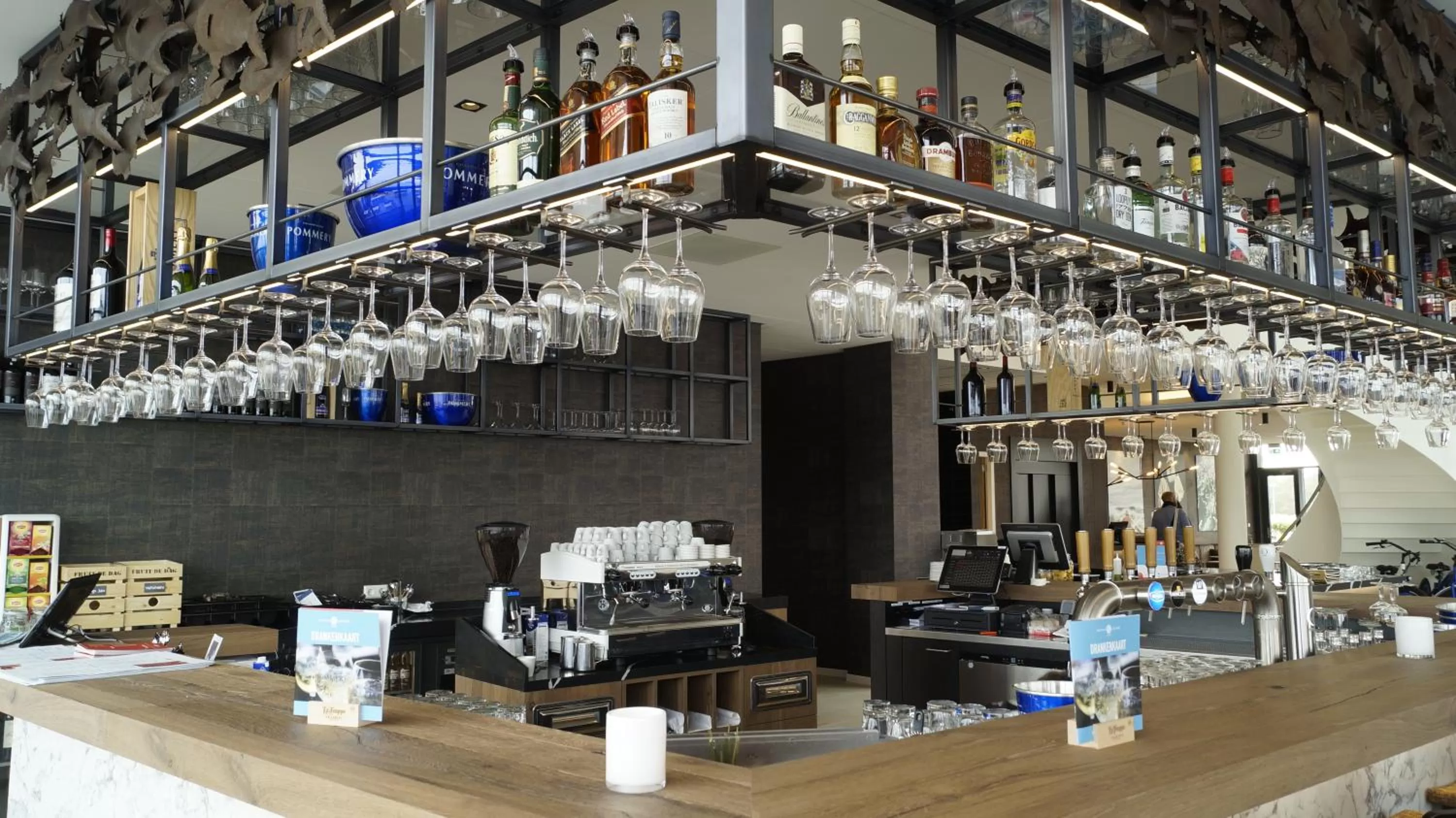 Lounge or bar in Fletcher Hotel-Restaurant Het Veerse Meer