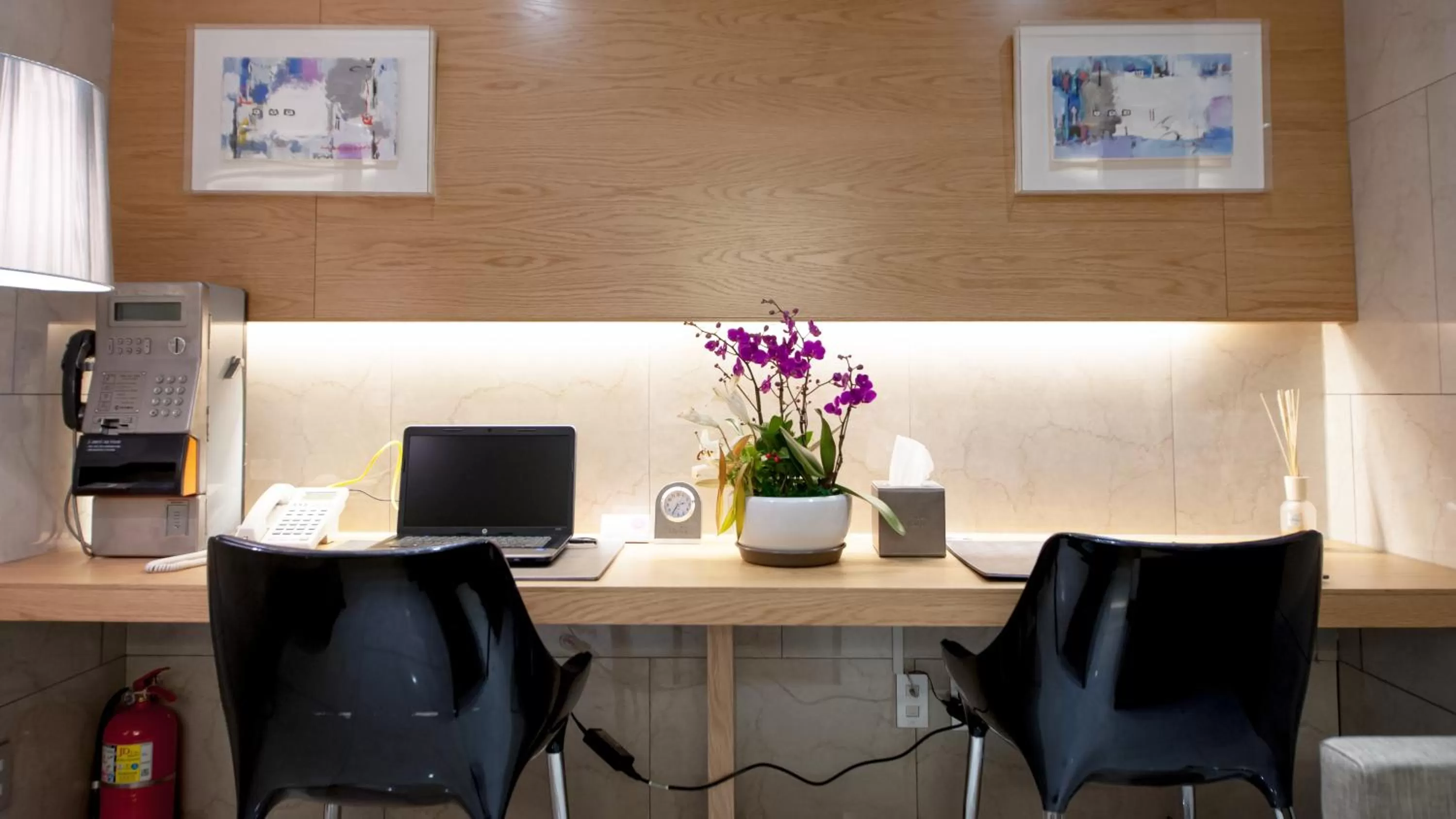 Business facilities in Rian Hotel