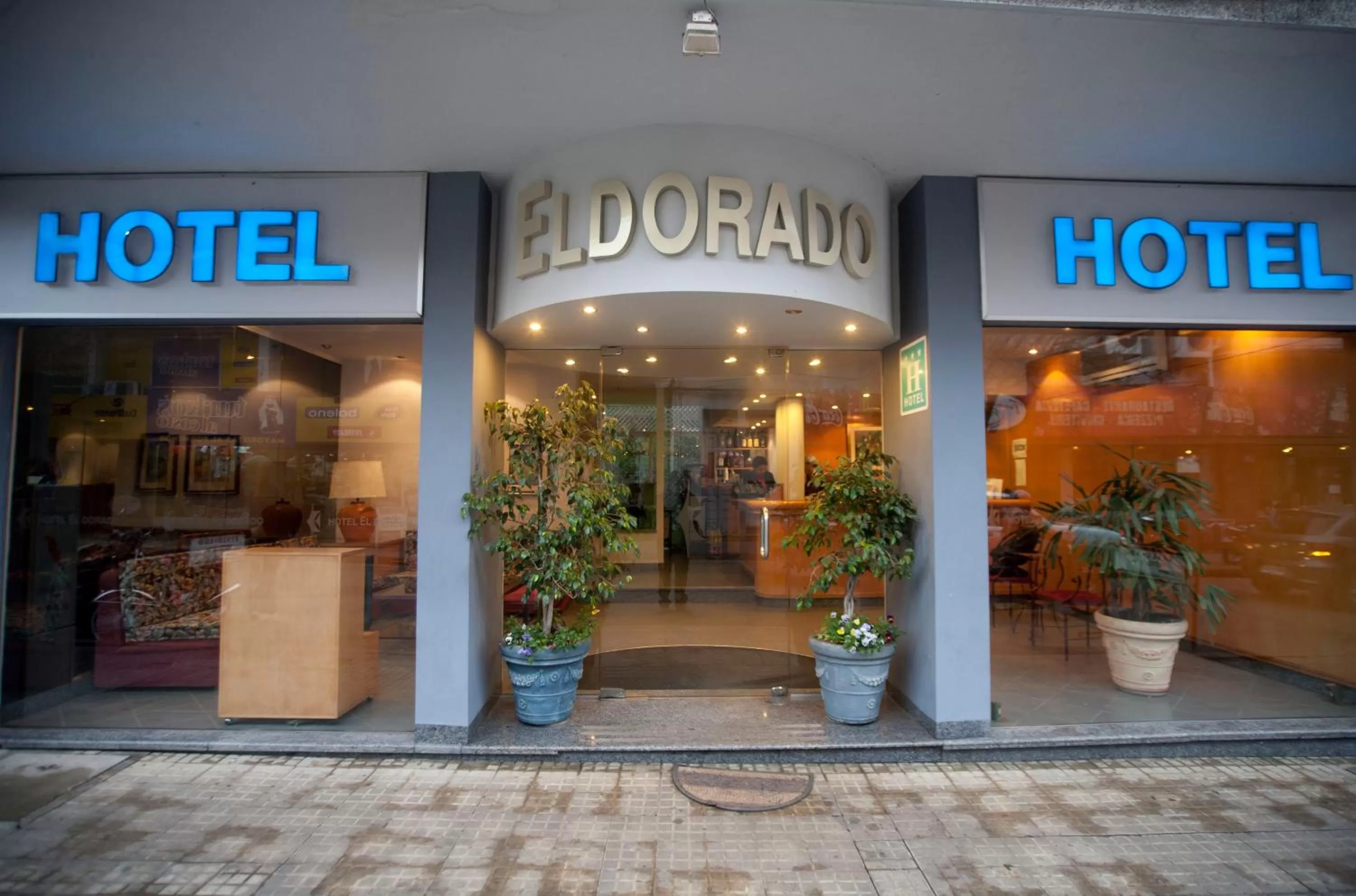 Facade/entrance in Hotel Eldorado