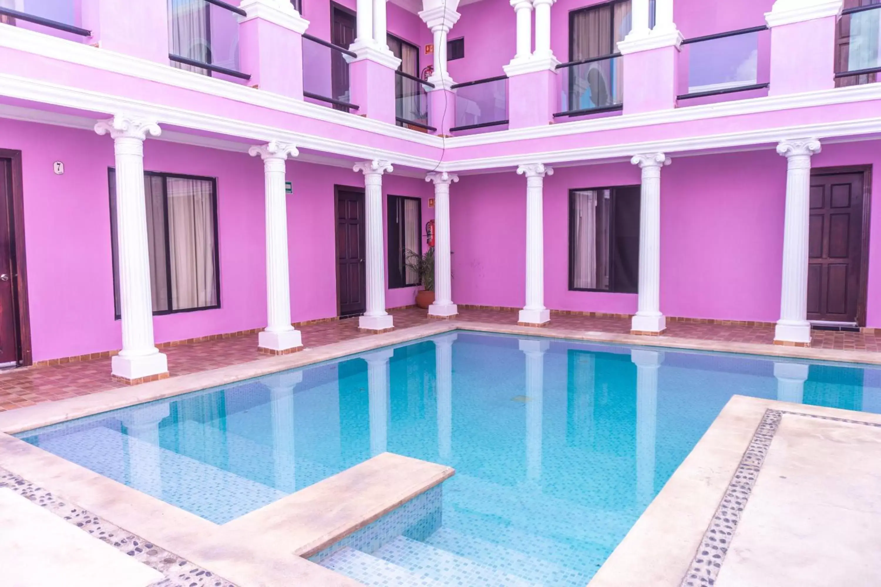 Swimming Pool in Hotel Lavanda CAS