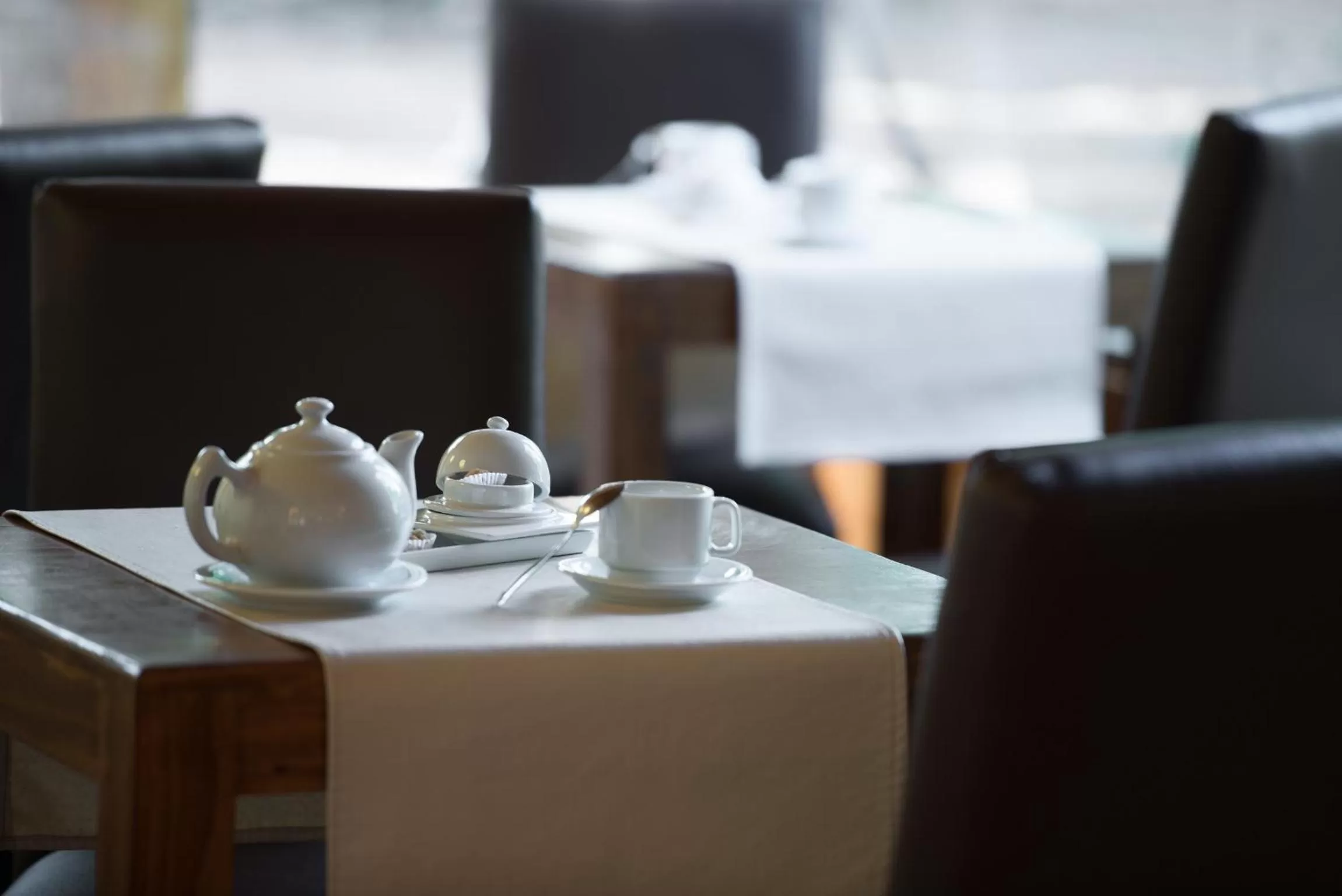 Coffee/tea facilities, Restaurant/Places to Eat in Boutique Hotel De La Fonte & Restaurant